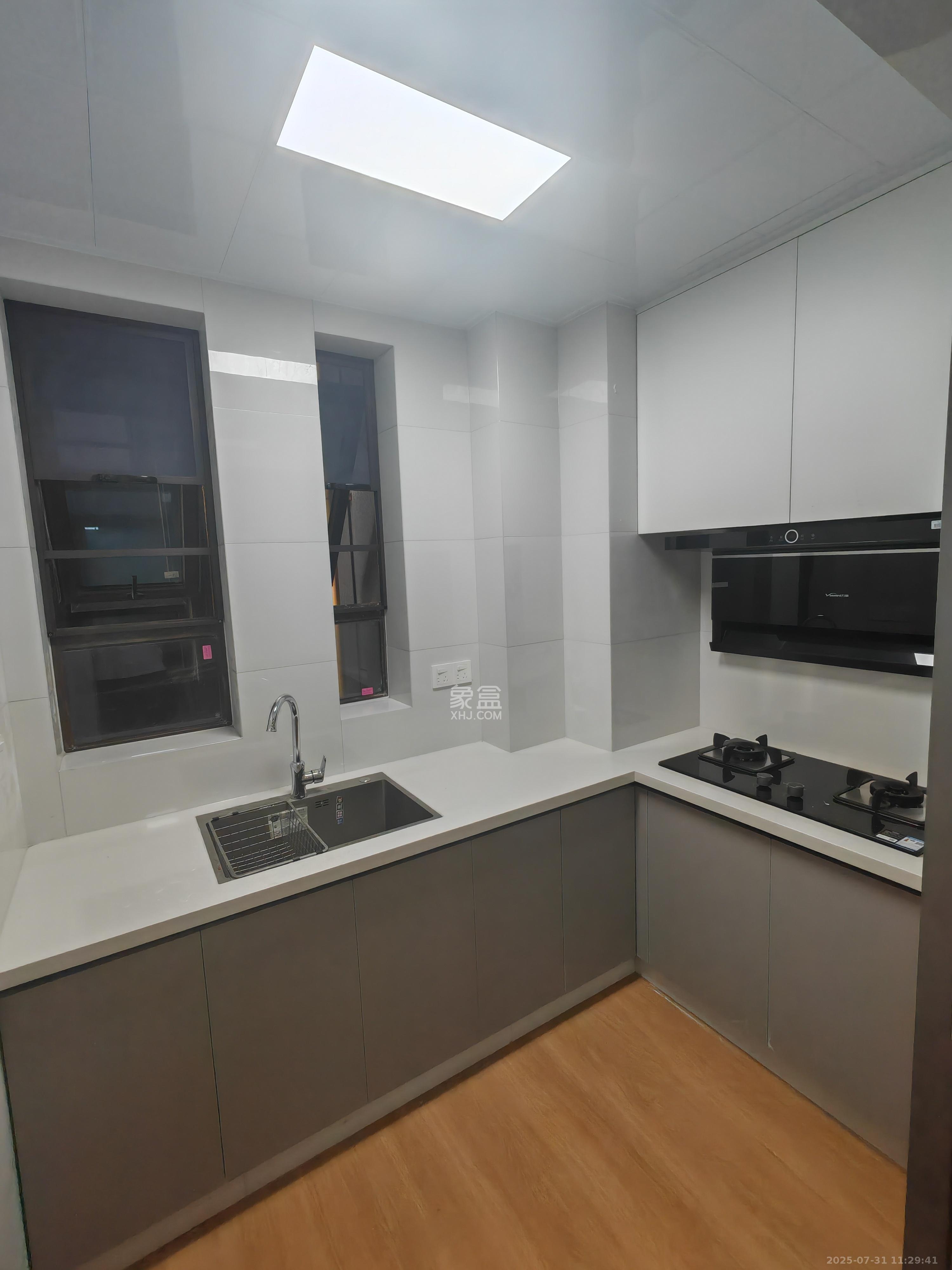 洋湖18克拉（旷远洋湖18克拉）  3室1厅1卫    2300.0元/月室内图