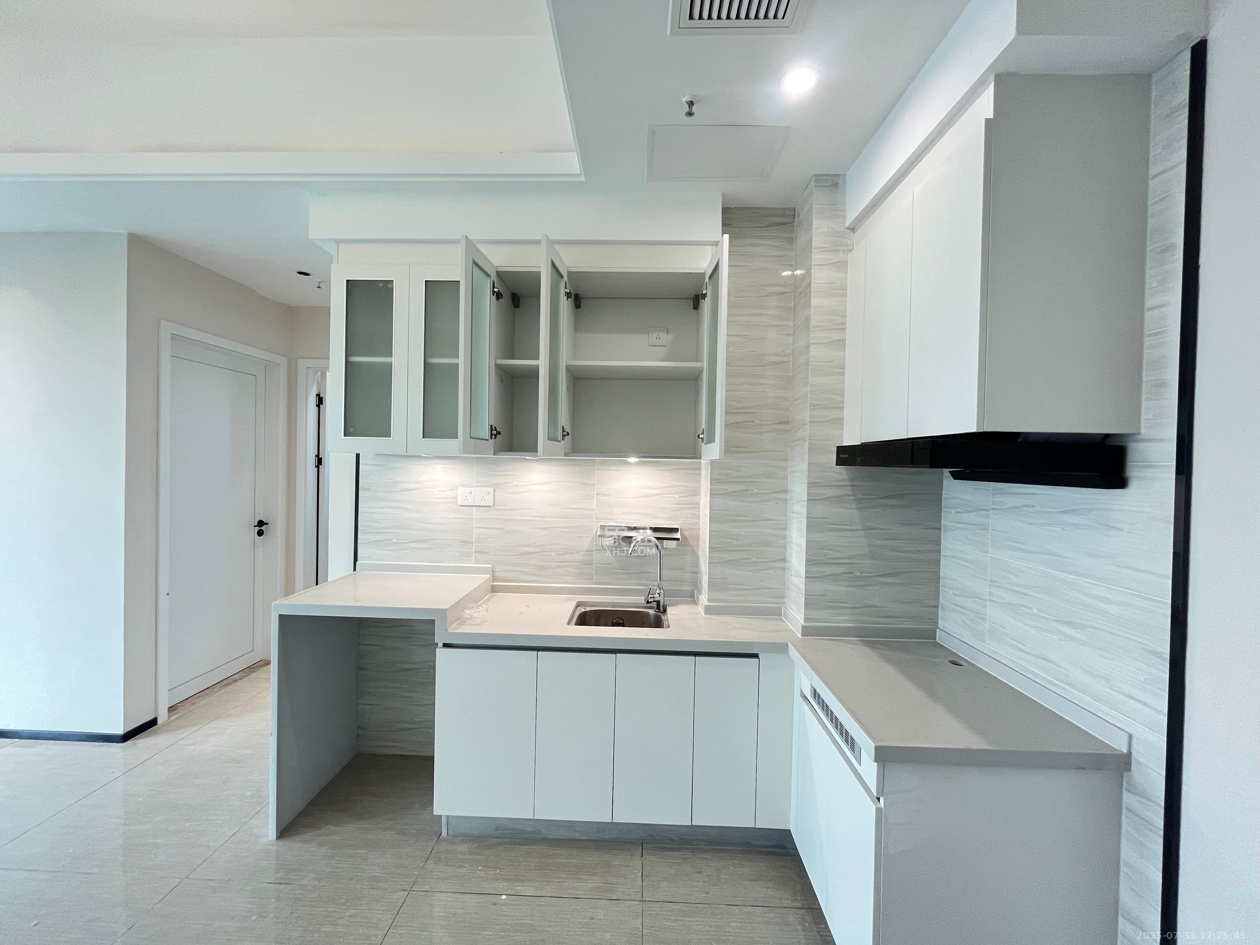 恒大珺悦府 2室2厅1卫 2300.0元/月 恒大珺悦府 2室2厅1卫 2300.0元/月室内图