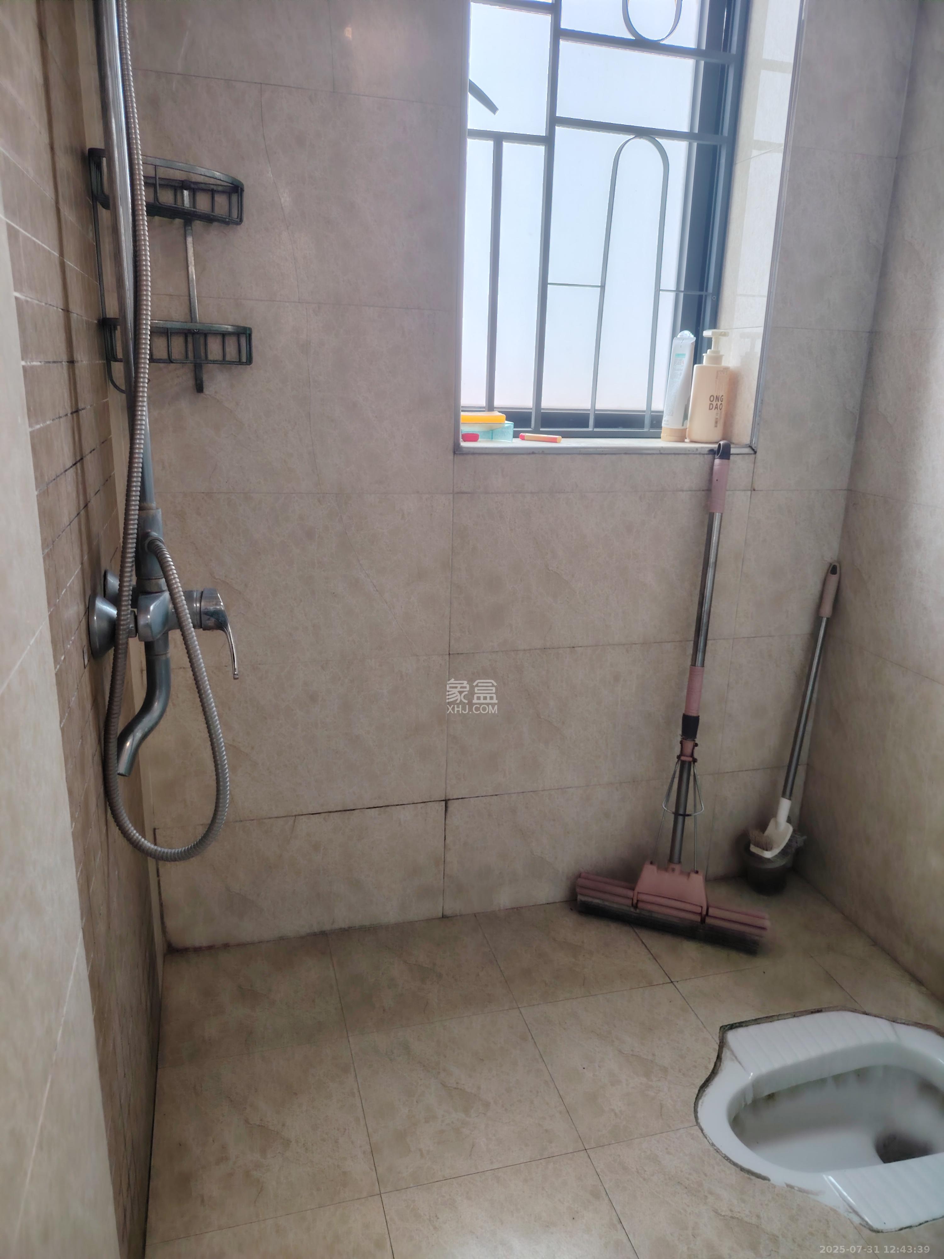 兰亭优壳(隽峰苑) 1室2厅1卫 2400.0元/月 兰亭优壳(隽峰苑) 1室2厅1卫 2400.0元/月室内图