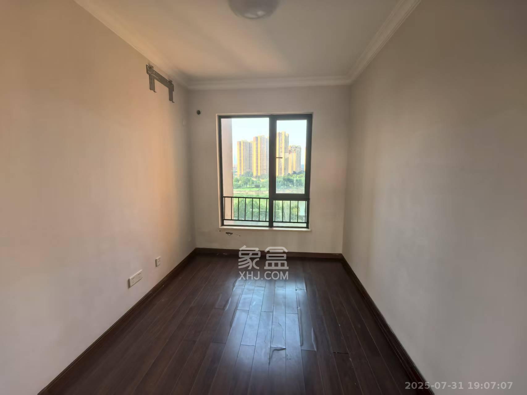 万科白鹭郡 4室2厅2卫 3100.0元/月 万科白鹭郡 4室2厅2卫 3100.0元/月室内图