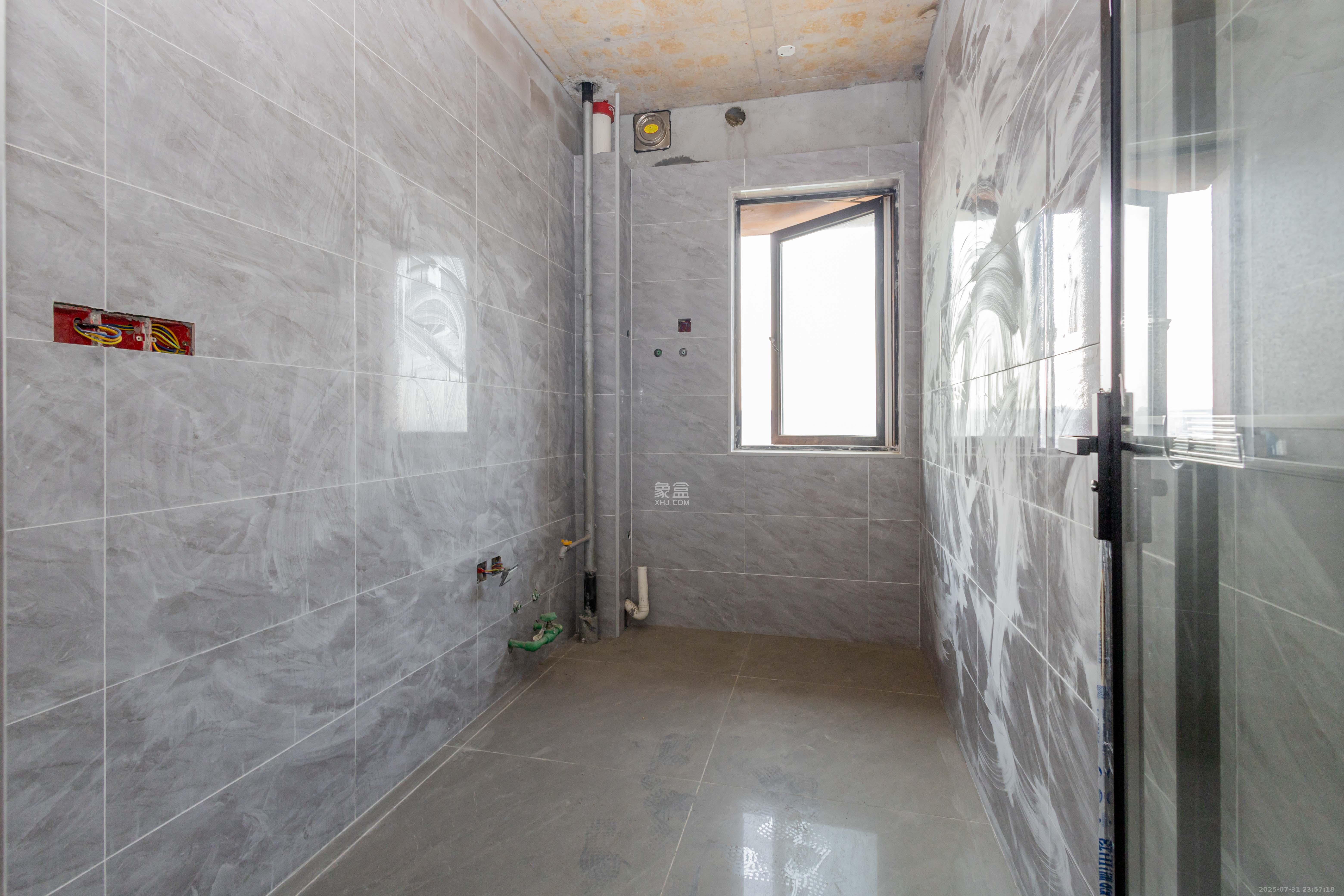 华远碧桂园海蓝城 4室2厅2卫 72.0万 华远碧桂园海蓝城 4室2厅2卫 72.0万厨房