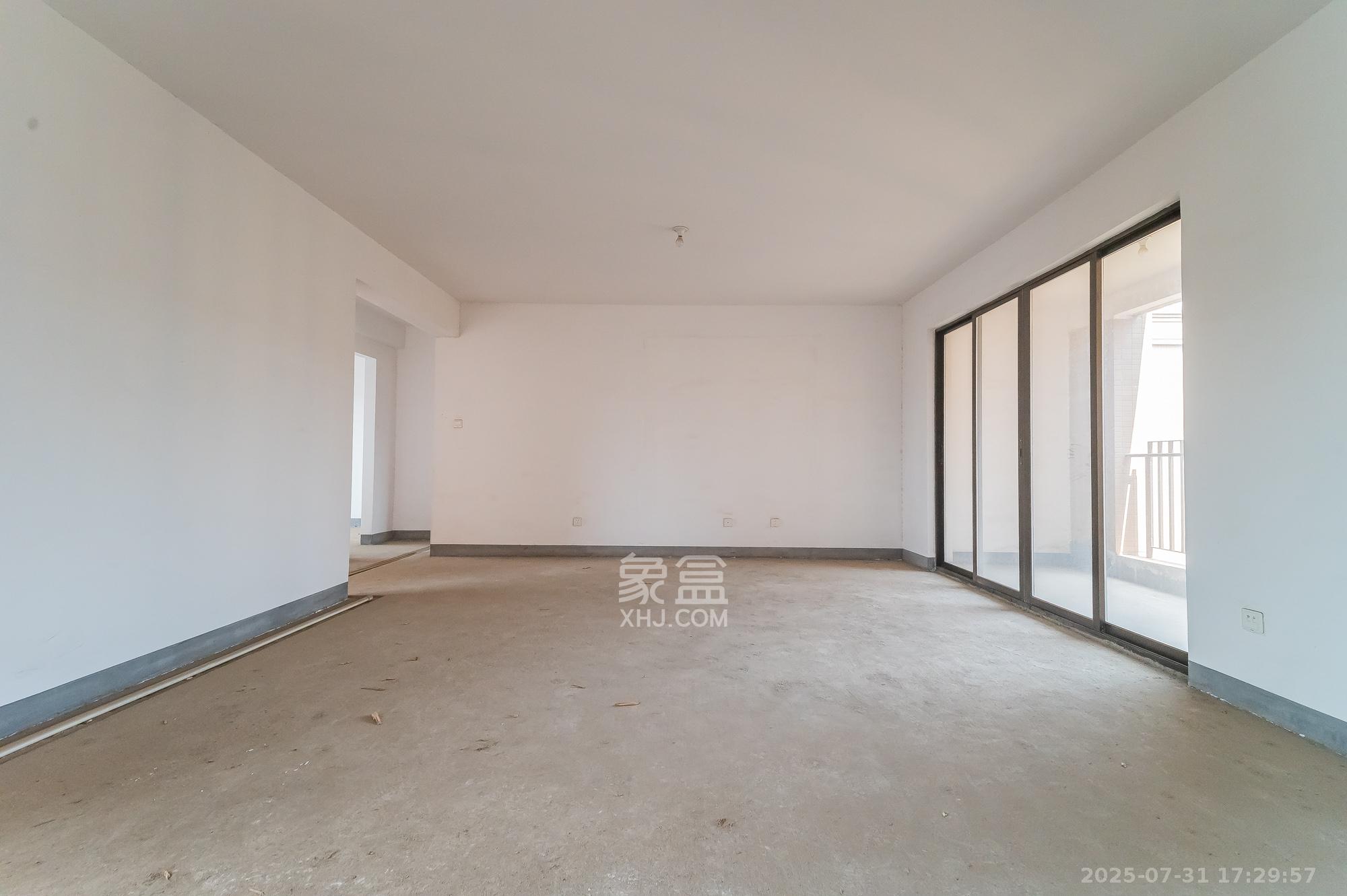 华润凤凰城三期  3室2厅2卫    88.8万 华润凤凰城三期  3室2厅2卫    88.8万