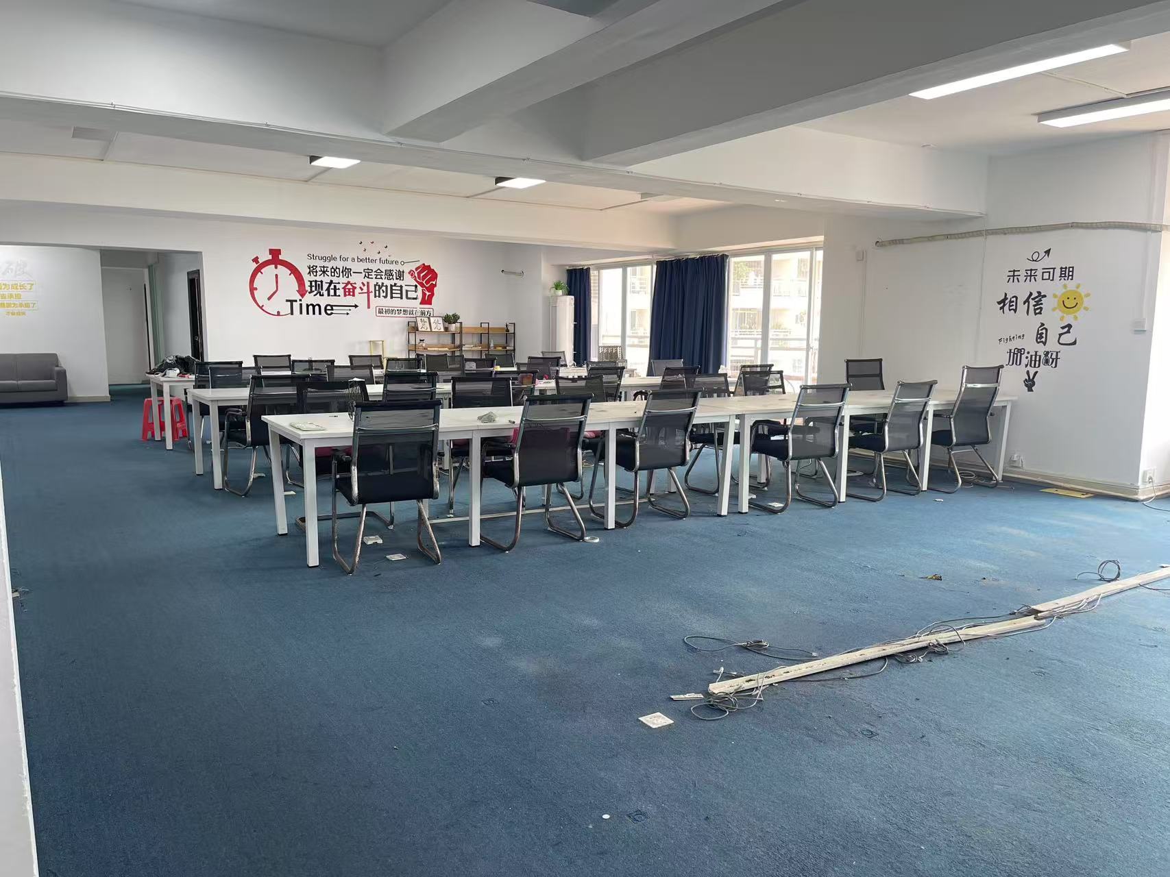 半山花园 5室2厅2卫 17000.0元/月 半山花园 5室2厅2卫 17000.0元/月室内图