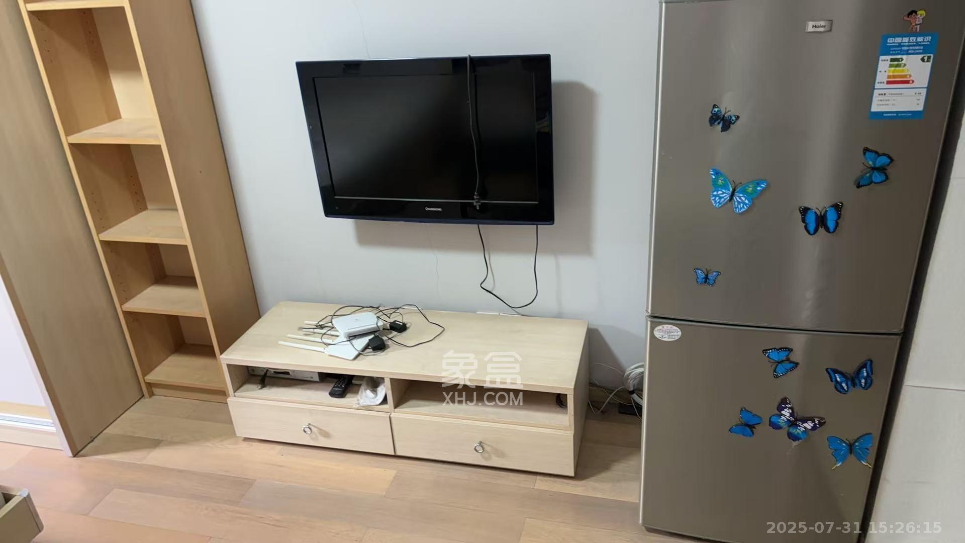 万科金色家园 1室1厅1卫 1300.0元/月 万科金色家园 1室1厅1卫 1300.0元/月室内图