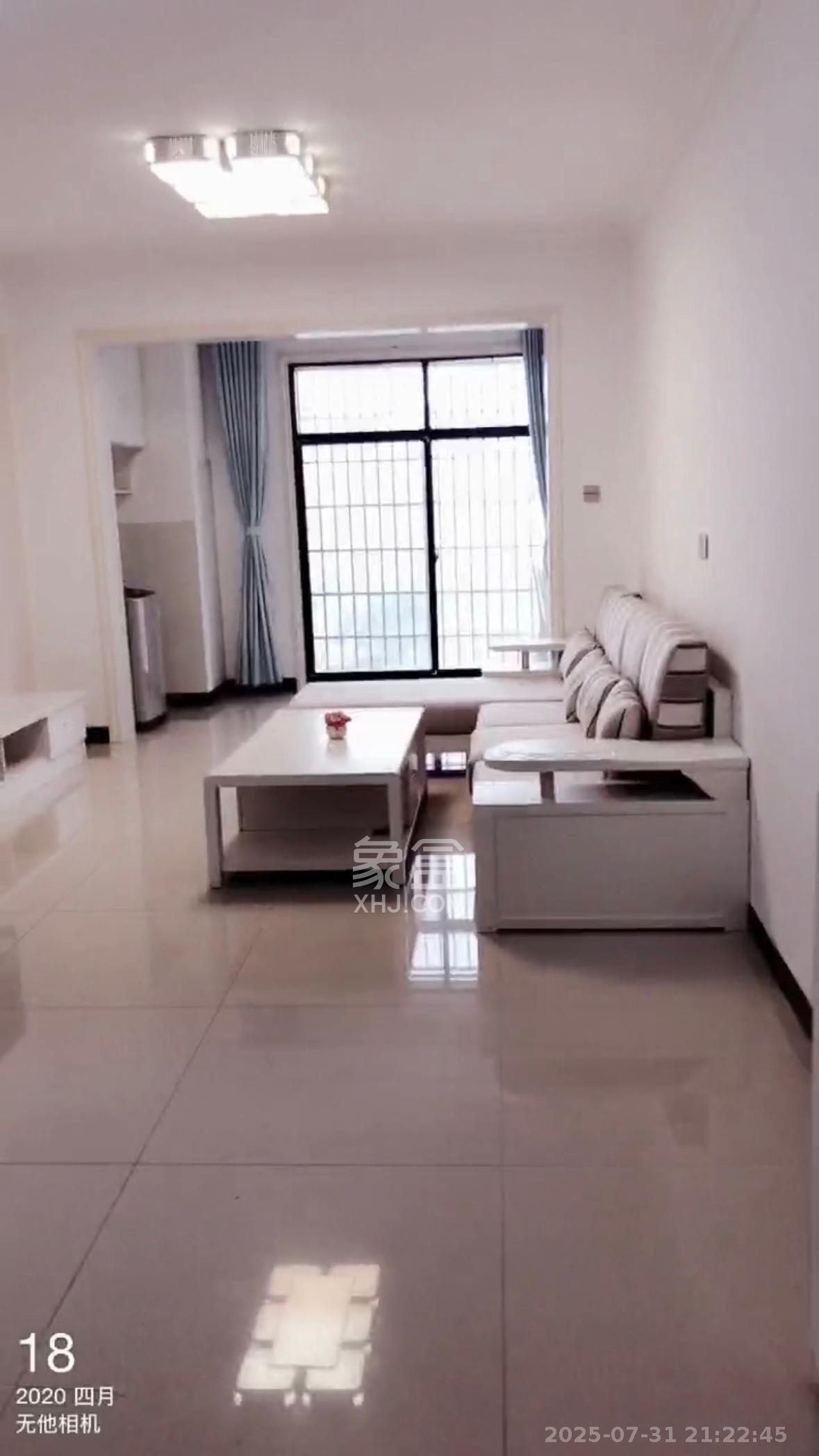 嘉顺苑 1室2厅1卫 2000.0元/月 嘉顺苑 1室2厅1卫 2000.0元/月室内图