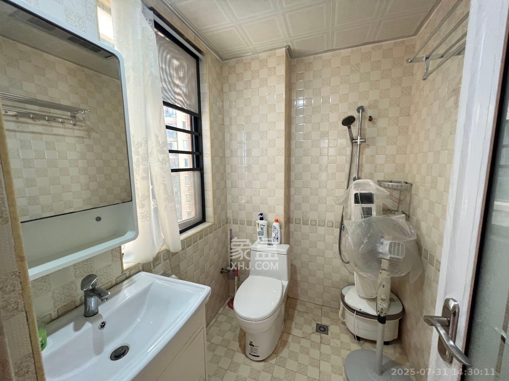 中南红领邦（红星嘉和苑）  3室2厅2卫    3000.0元/月室内图