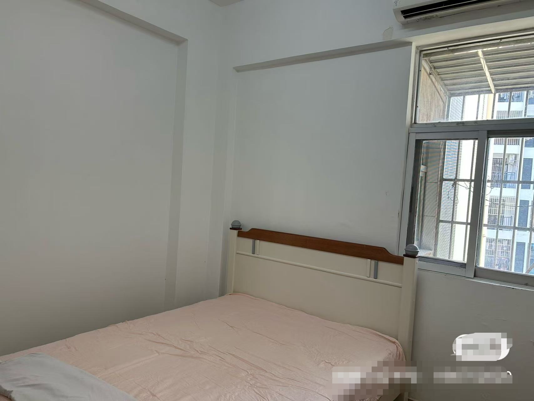 南航部队宿舍(南航小区) 3室2厅1卫 2300.0元/月 南航部队宿舍(南航小区) 3室2厅1卫 2300.0元/月室内图