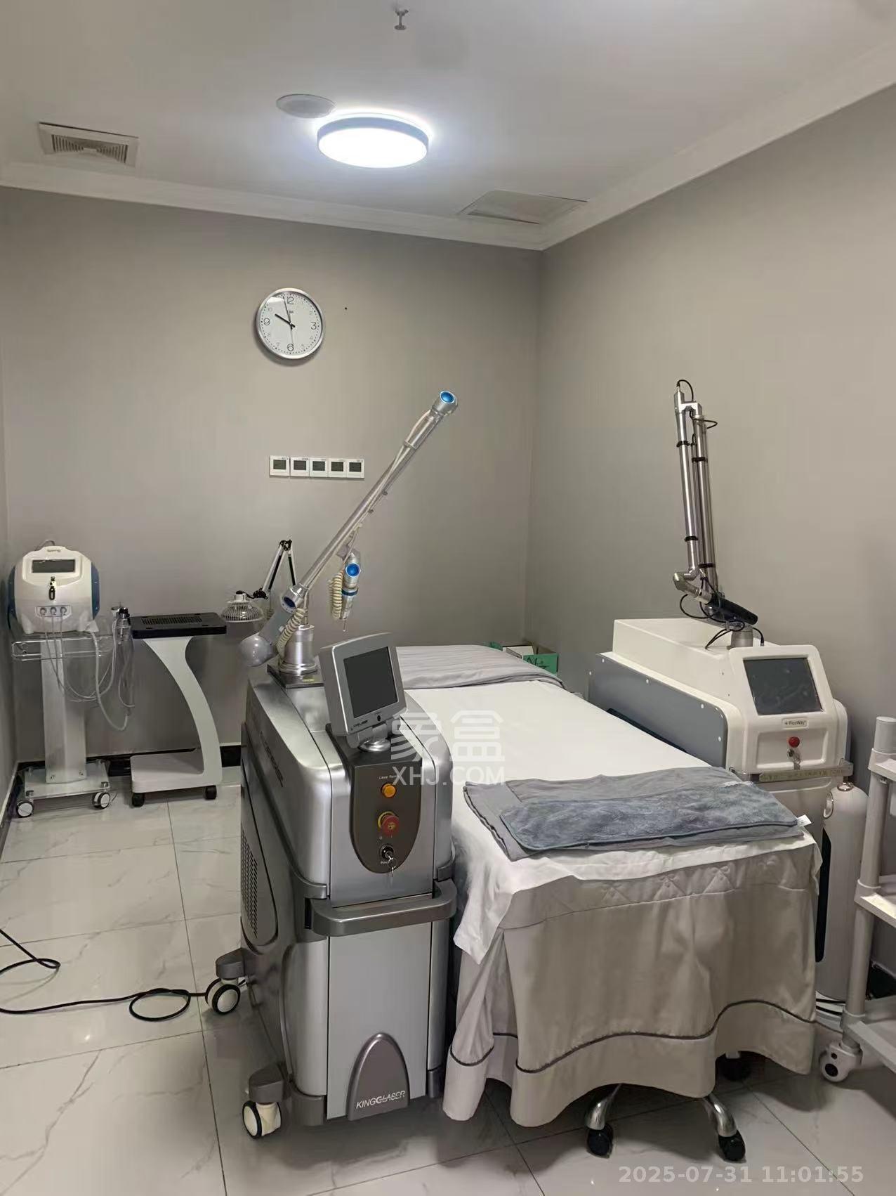 万达广场   224.42㎡      12000.0元/月室内图