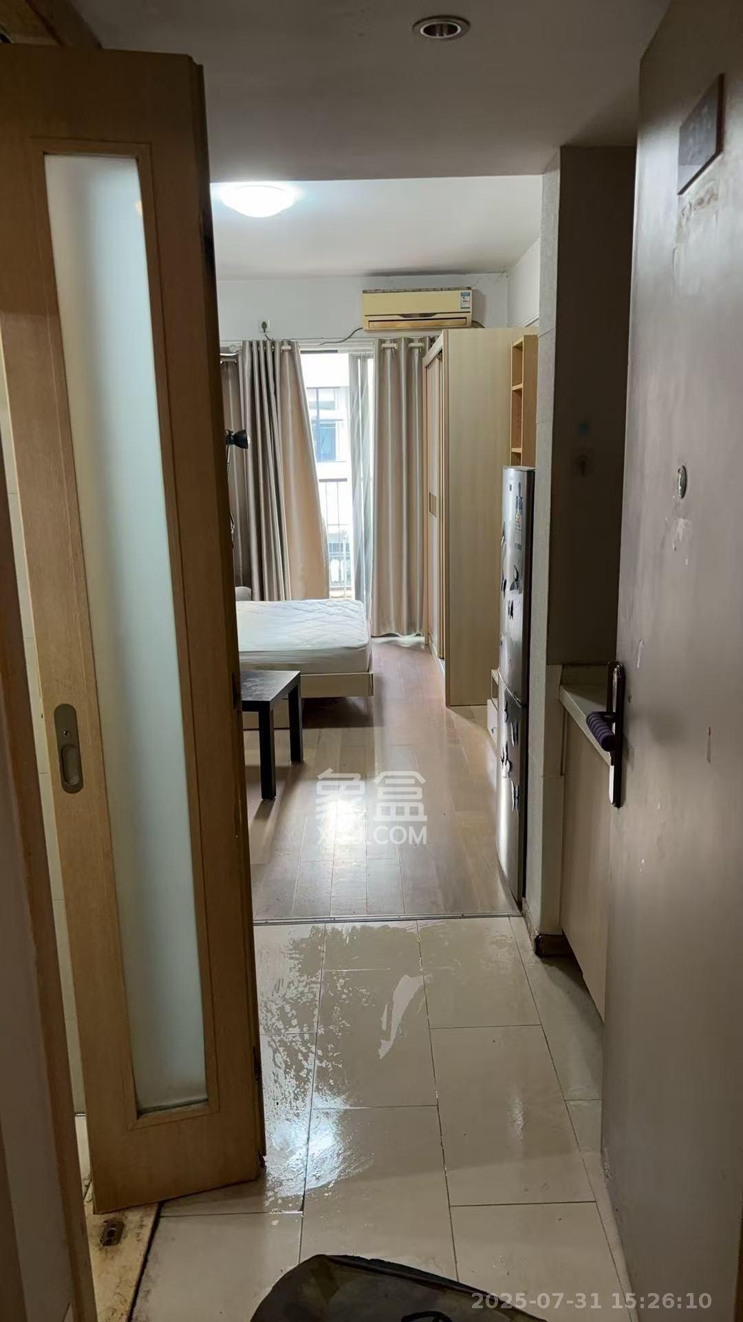 万科金色家园 1室1厅1卫 1300.0元/月 万科金色家园 1室1厅1卫 1300.0元/月室内图