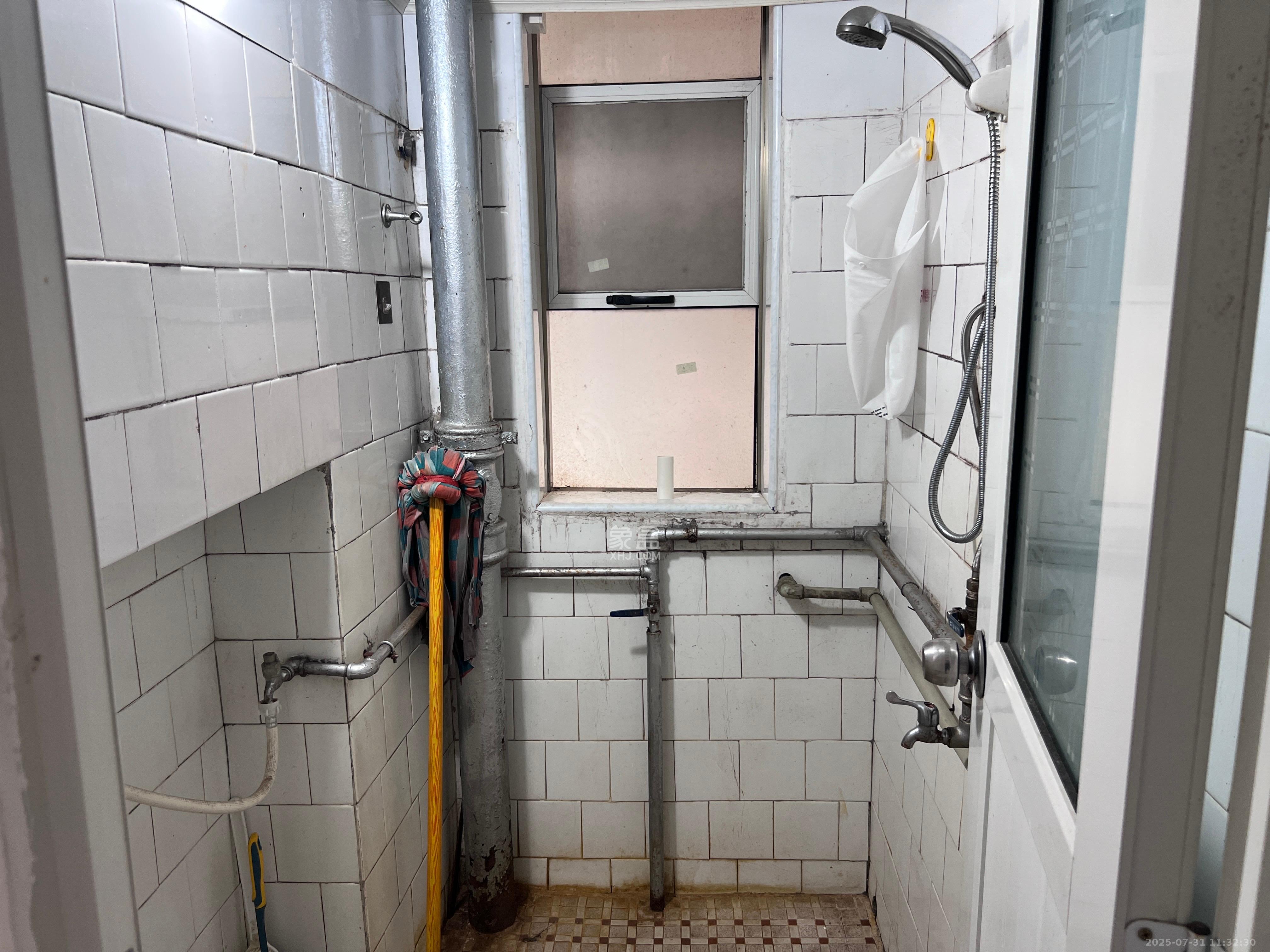 植物油宿舍  2室2厅1卫    1650.0元/月 植物油宿舍  2室2厅1卫    1650.0元/月室内图