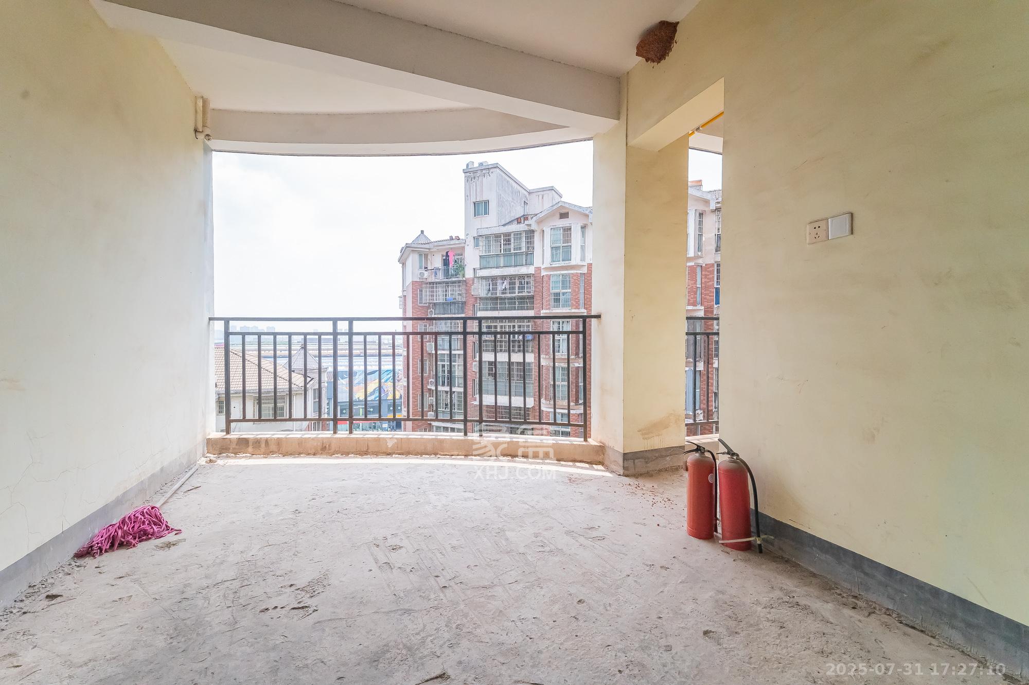 幸福洋房 4室2厅2卫 105.0万 幸福洋房 4室2厅2卫 105.0万其他