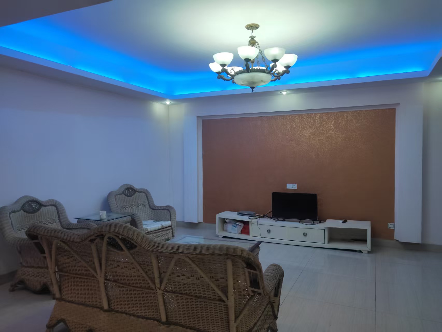 银通花园 3室2厅2卫 3000.0元/月 银通花园 3室2厅2卫 3000.0元/月室内图