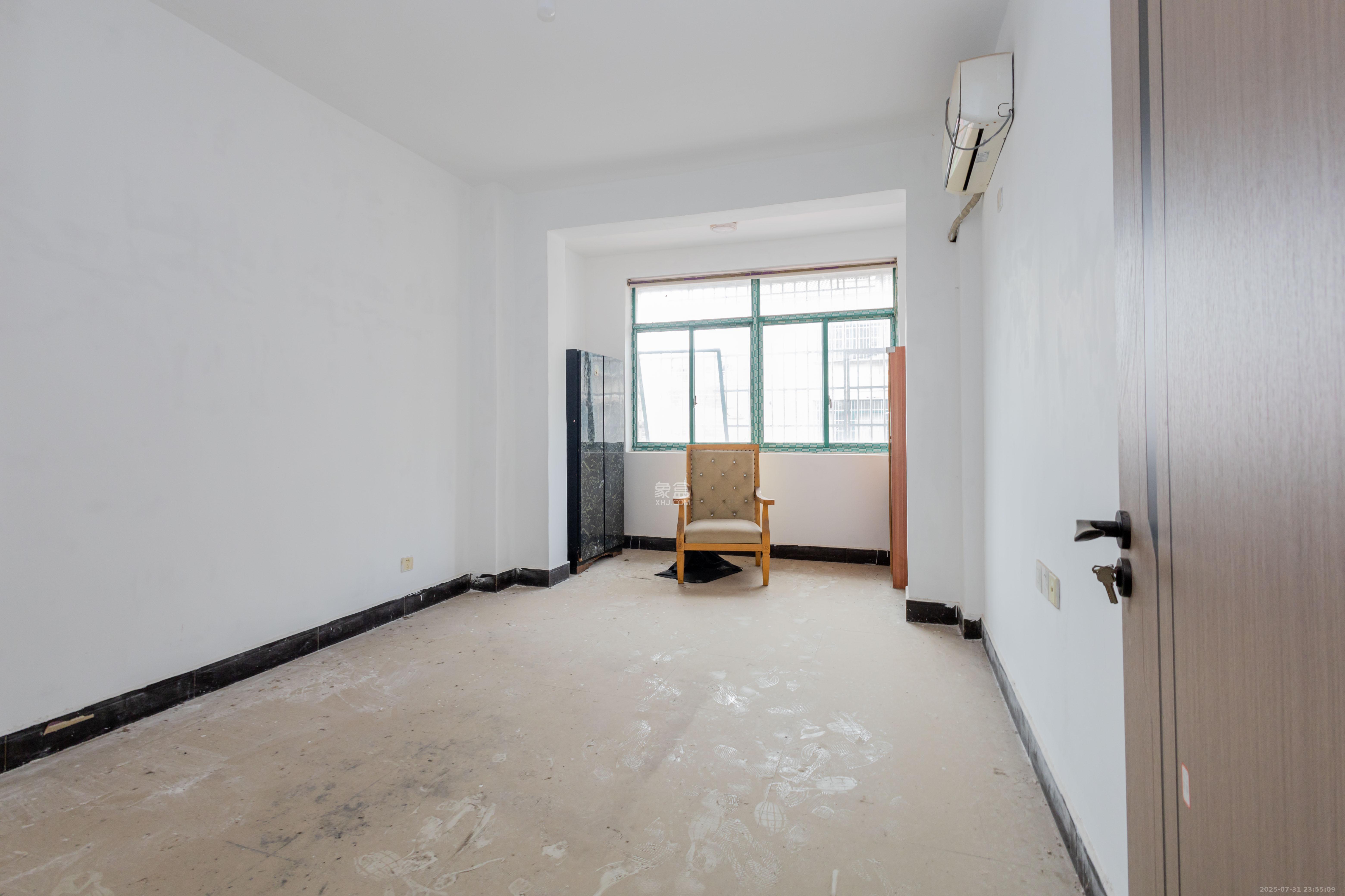 星沙国际物流园/泉星社区 3室2厅2卫 30.7万 星沙国际物流园/泉星社区 3室2厅2卫 30.7万卧室