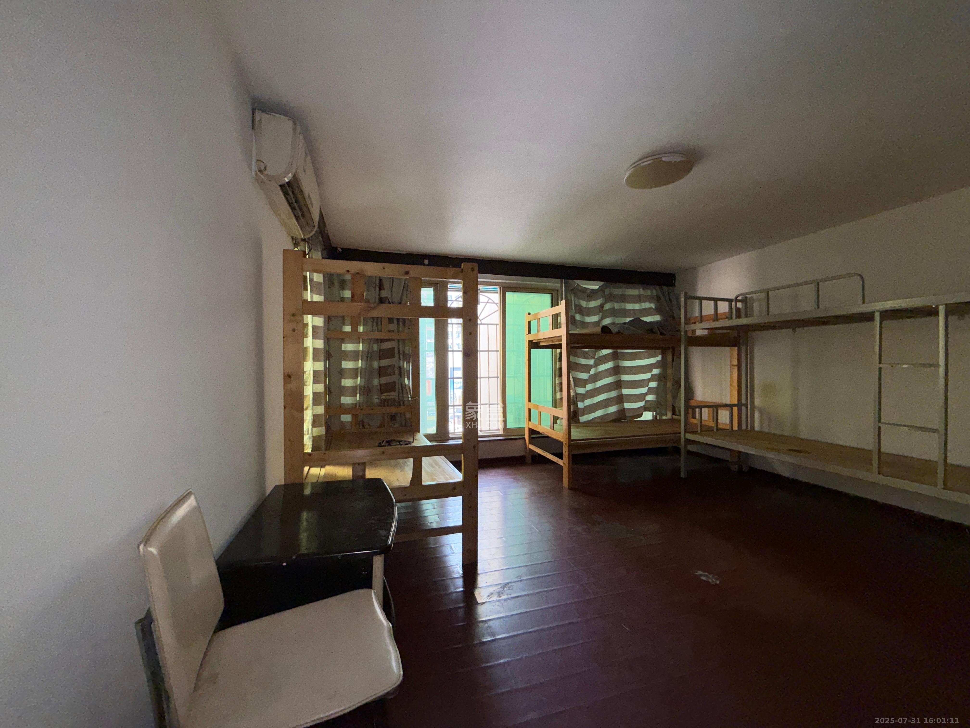 民基大厦 4室1厅1卫 3200.0元/月 民基大厦 4室1厅1卫 3200.0元/月室内图