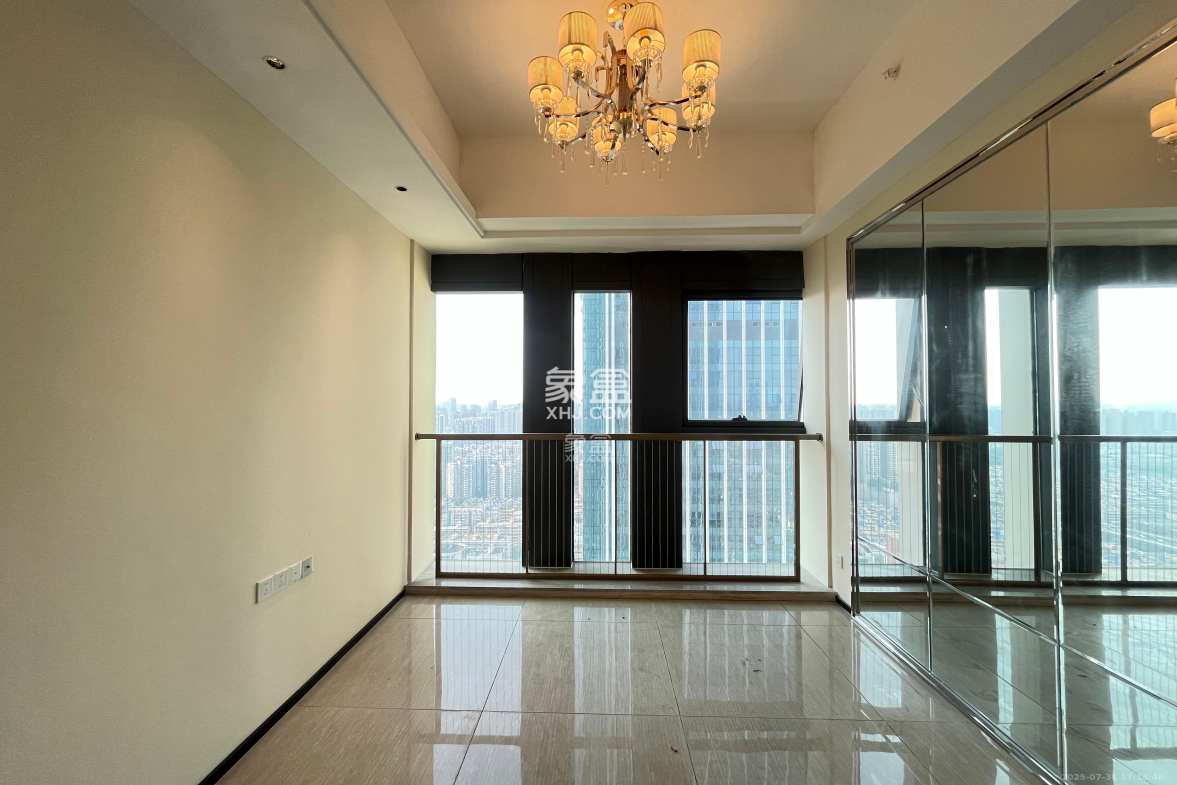 恒大珺悦府 2室2厅1卫 2300.0元/月 恒大珺悦府 2室2厅1卫 2300.0元/月室内图