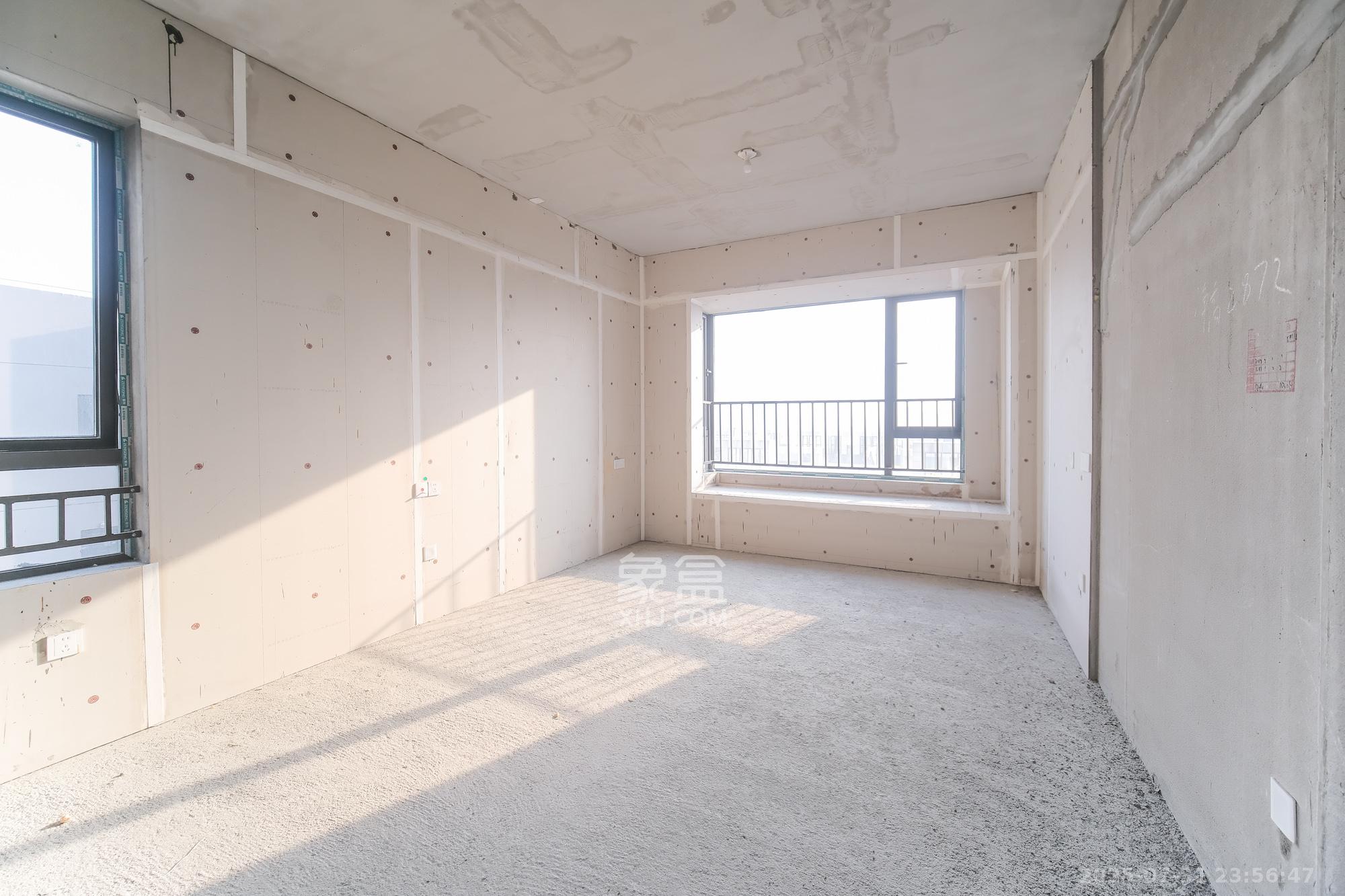 和顺府  4室2厅2卫    120.0万 和顺府  4室2厅2卫    120.0万卧室