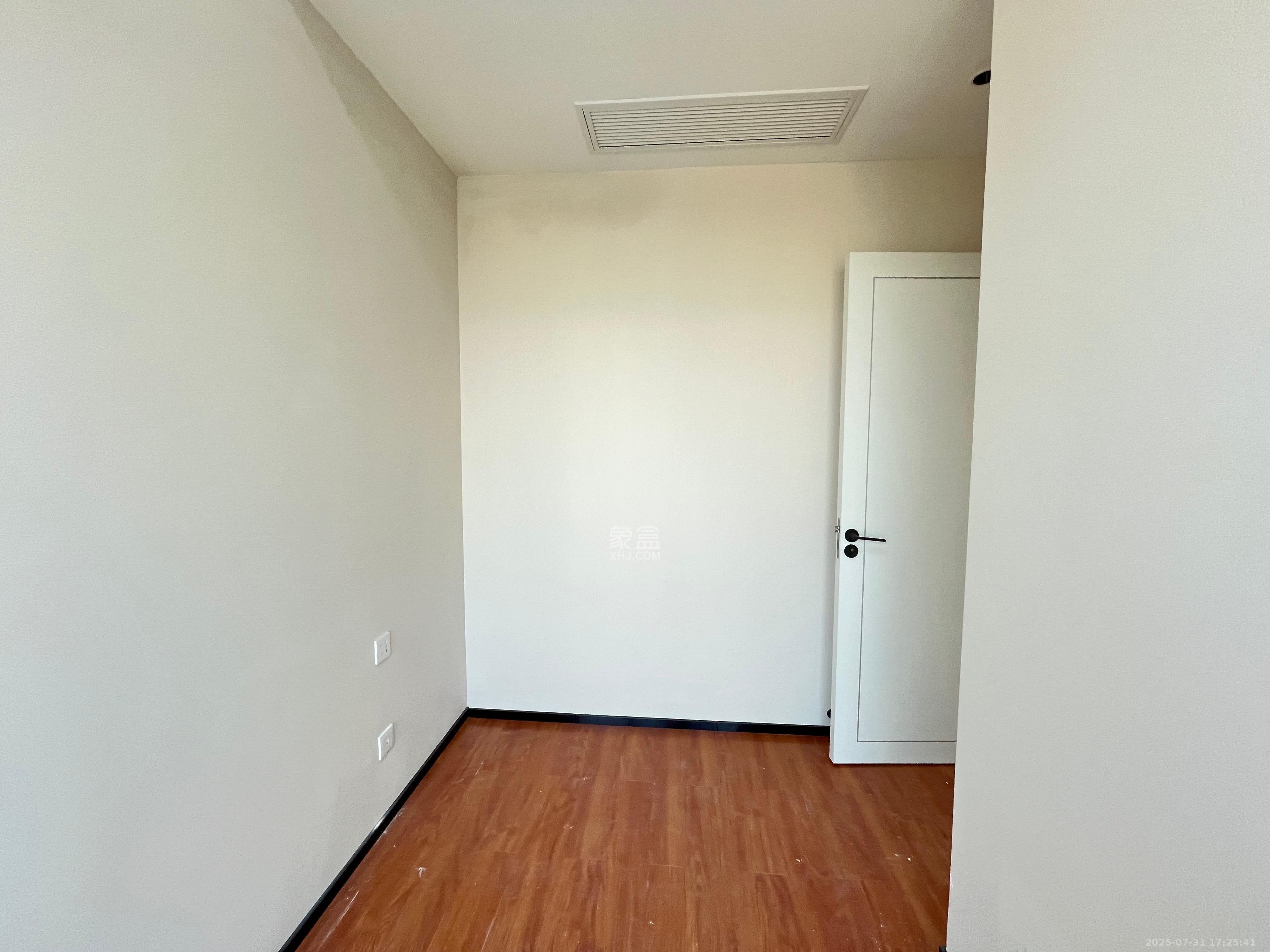 恒大珺悦府 2室2厅1卫 2300.0元/月 恒大珺悦府 2室2厅1卫 2300.0元/月室内图