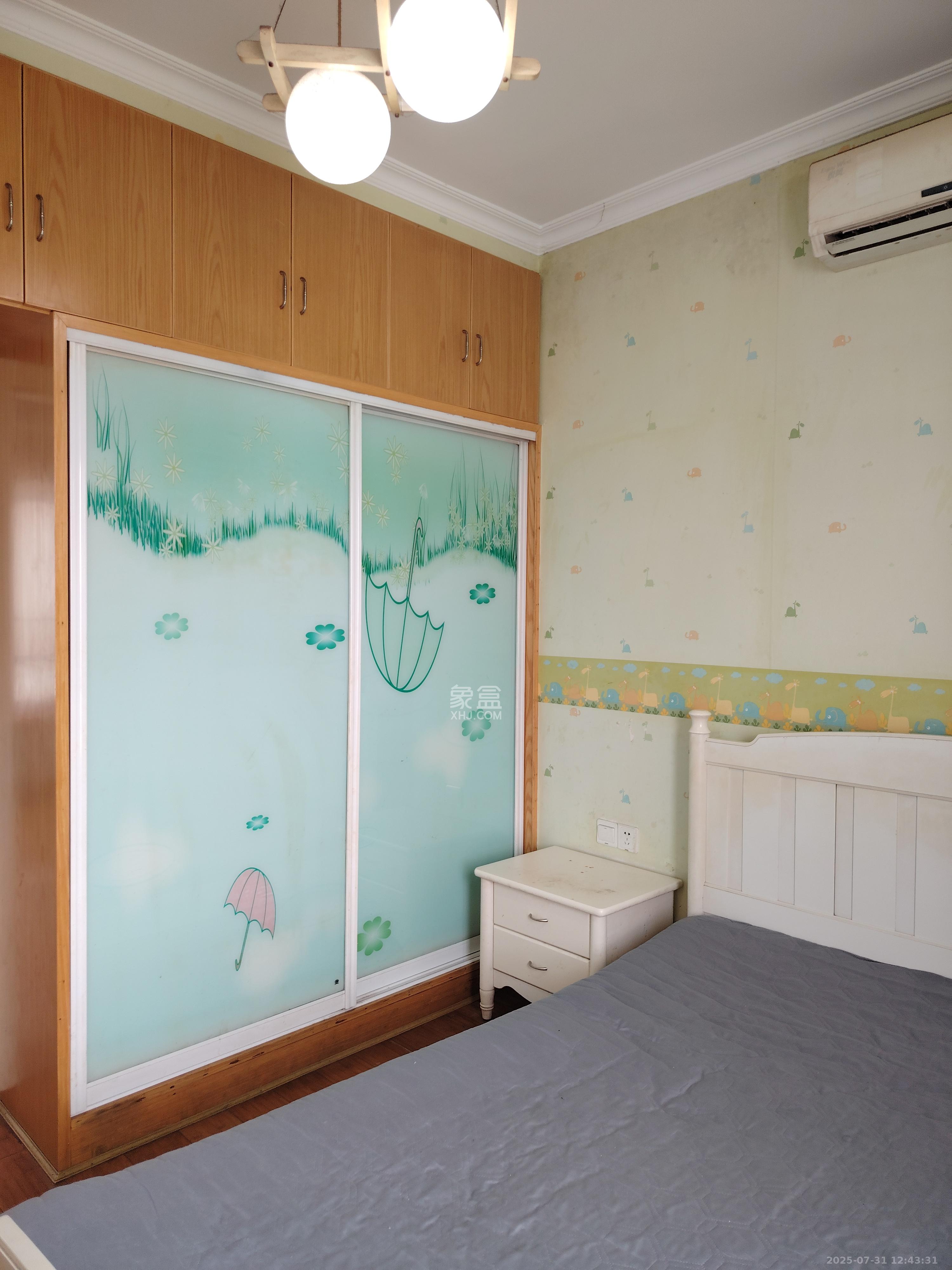 兰亭优壳(隽峰苑) 1室2厅1卫 2400.0元/月 兰亭优壳(隽峰苑) 1室2厅1卫 2400.0元/月室内图