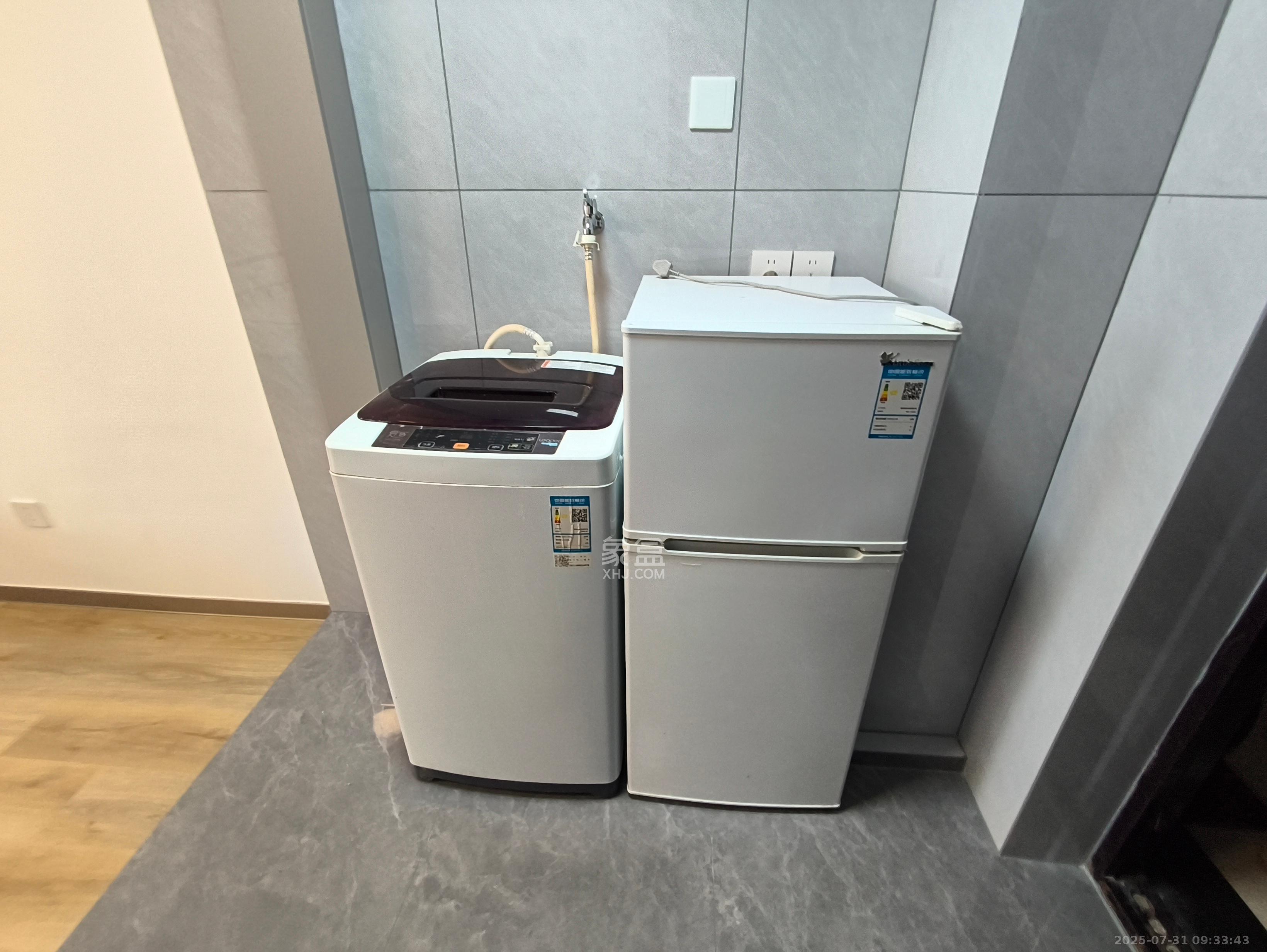 2076至高点 1室1厅1卫 1400.0元/月 2076至高点 1室1厅1卫 1400.0元/月室内图