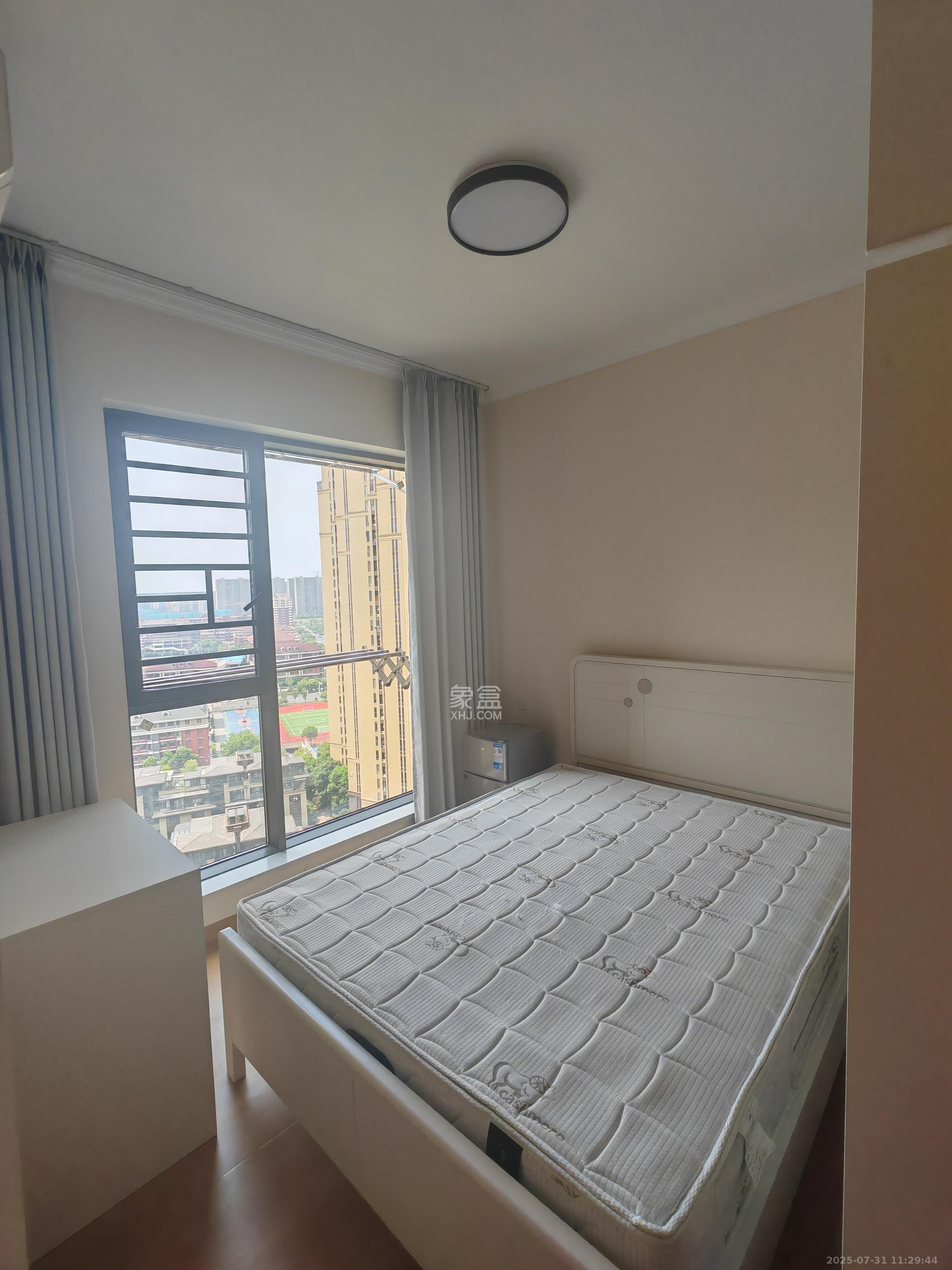 洋湖18克拉(旷远洋湖18克拉) 3室1厅1卫 2300.0元/月 洋湖18克拉(旷远洋湖18克拉) 3室1厅1卫 2300.0元/月室内图