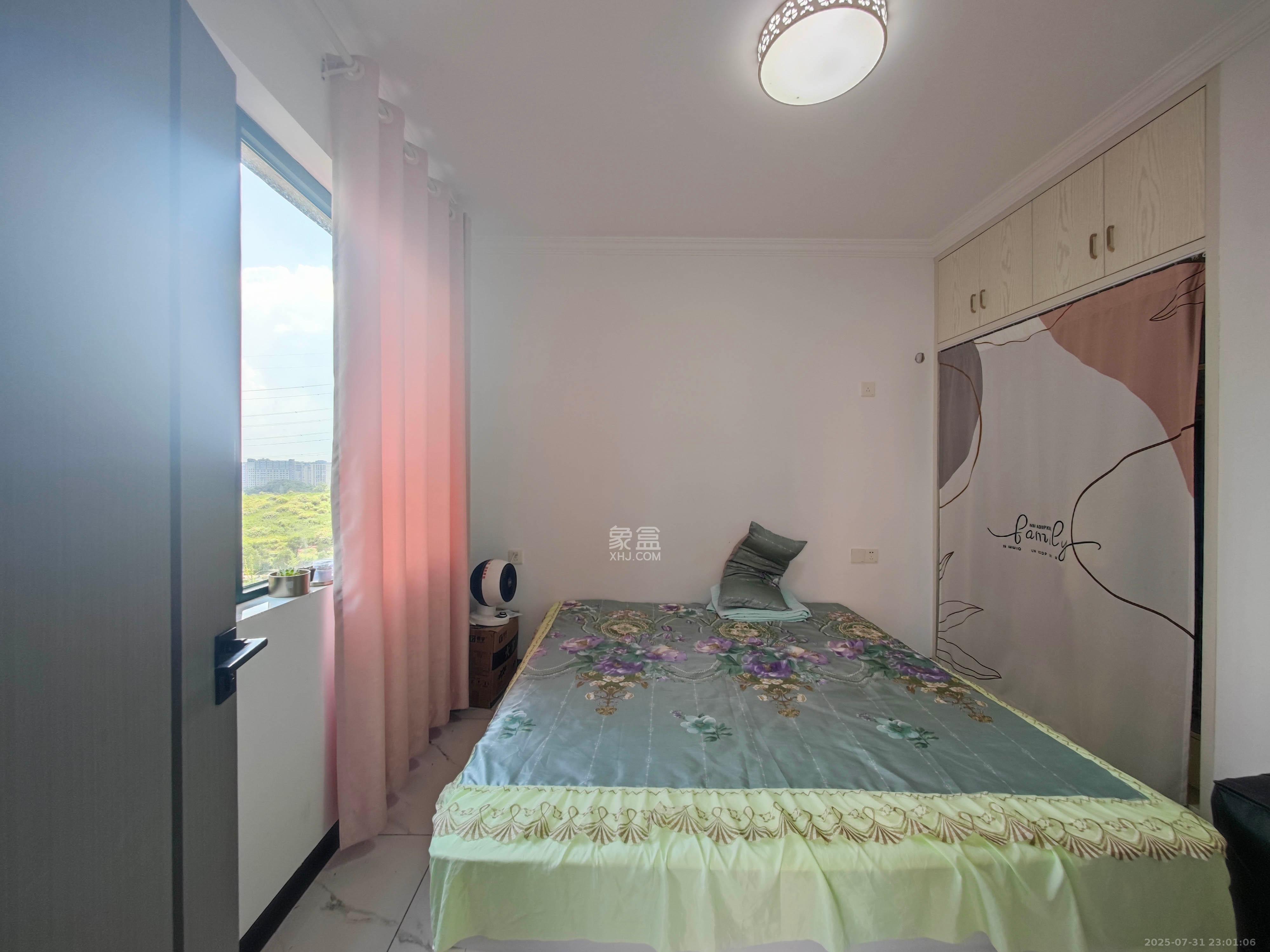 丽发新城  3室2厅1卫    63.8万卧室