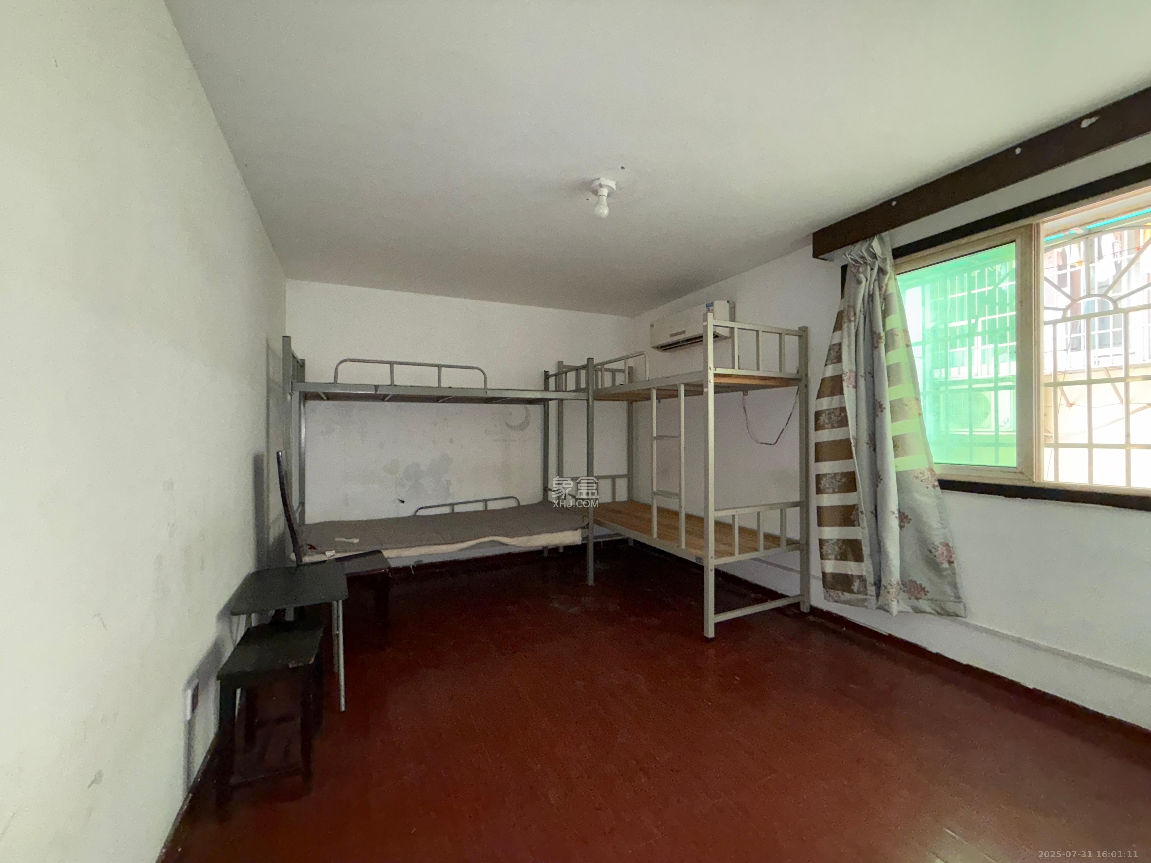 民基大厦 4室1厅1卫 3200.0元/月 民基大厦 4室1厅1卫 3200.0元/月室内图