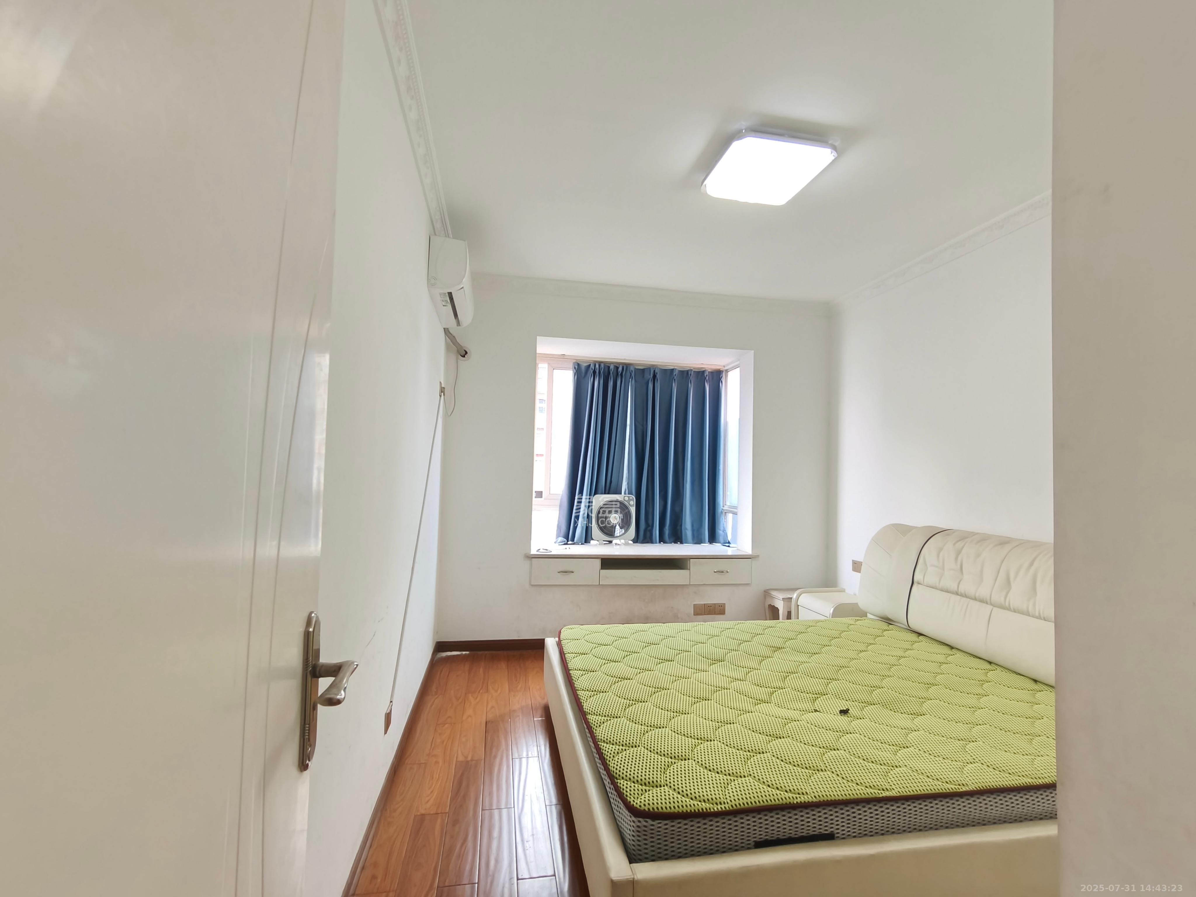 凯富南方鑫城  3室2厅1卫    1700.0元/月室内图