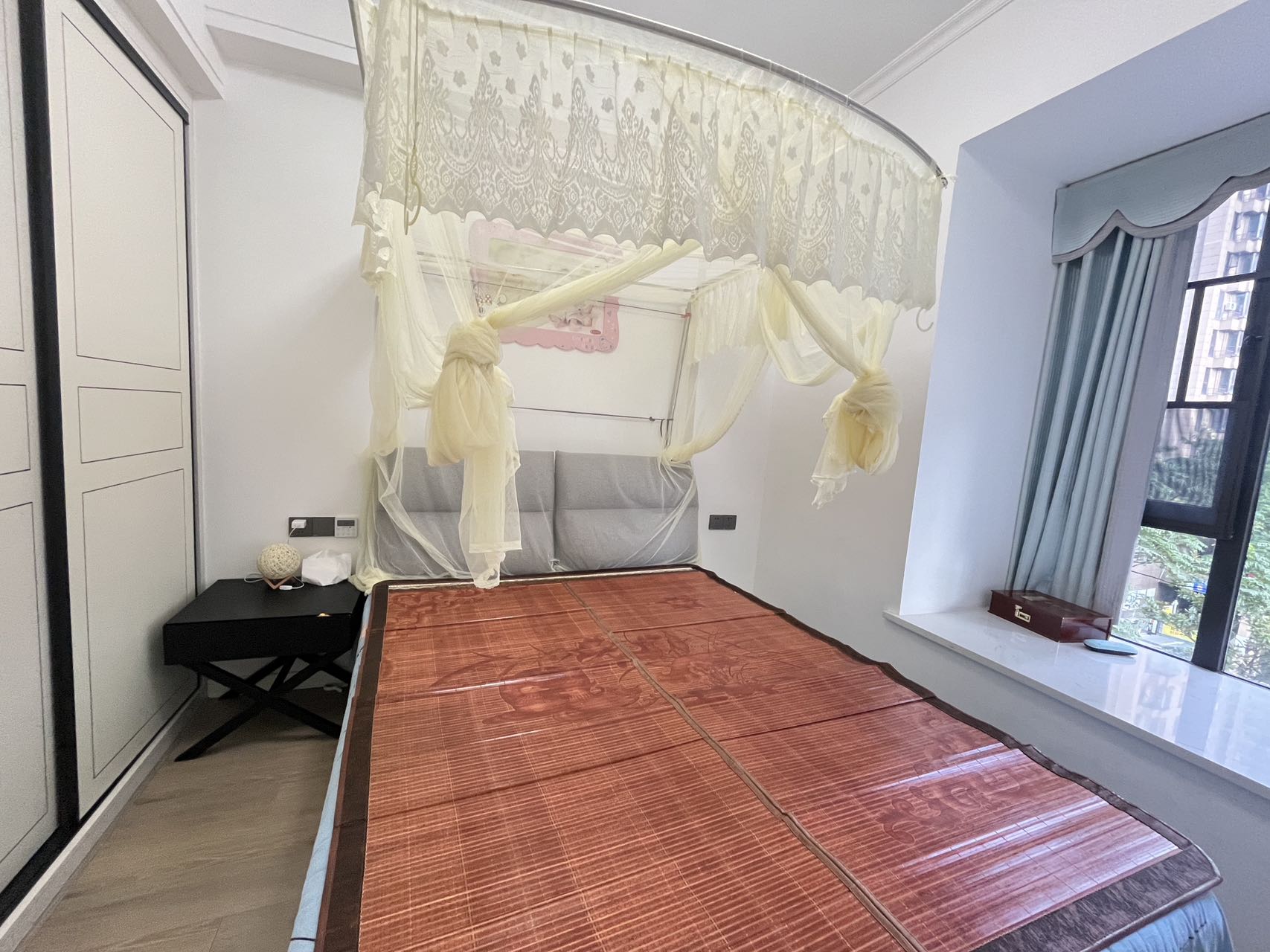 御景东方 4室2厅2卫 2200.0元/月 御景东方 4室2厅2卫 2200.0元/月室内图