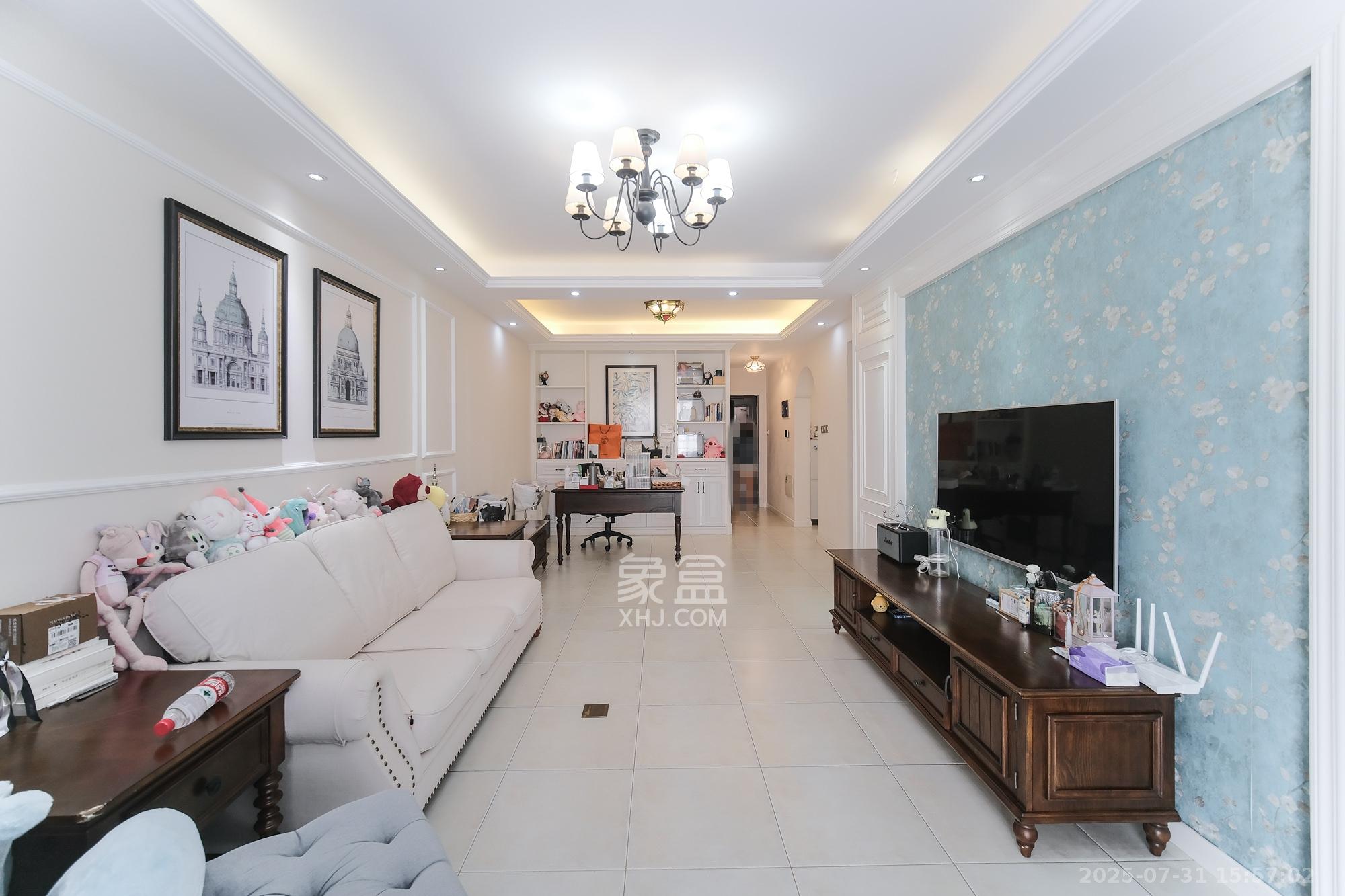 保利香槟国际  2室2厅1卫    79.8万 保利香槟国际  2室2厅1卫    79.8万客厅