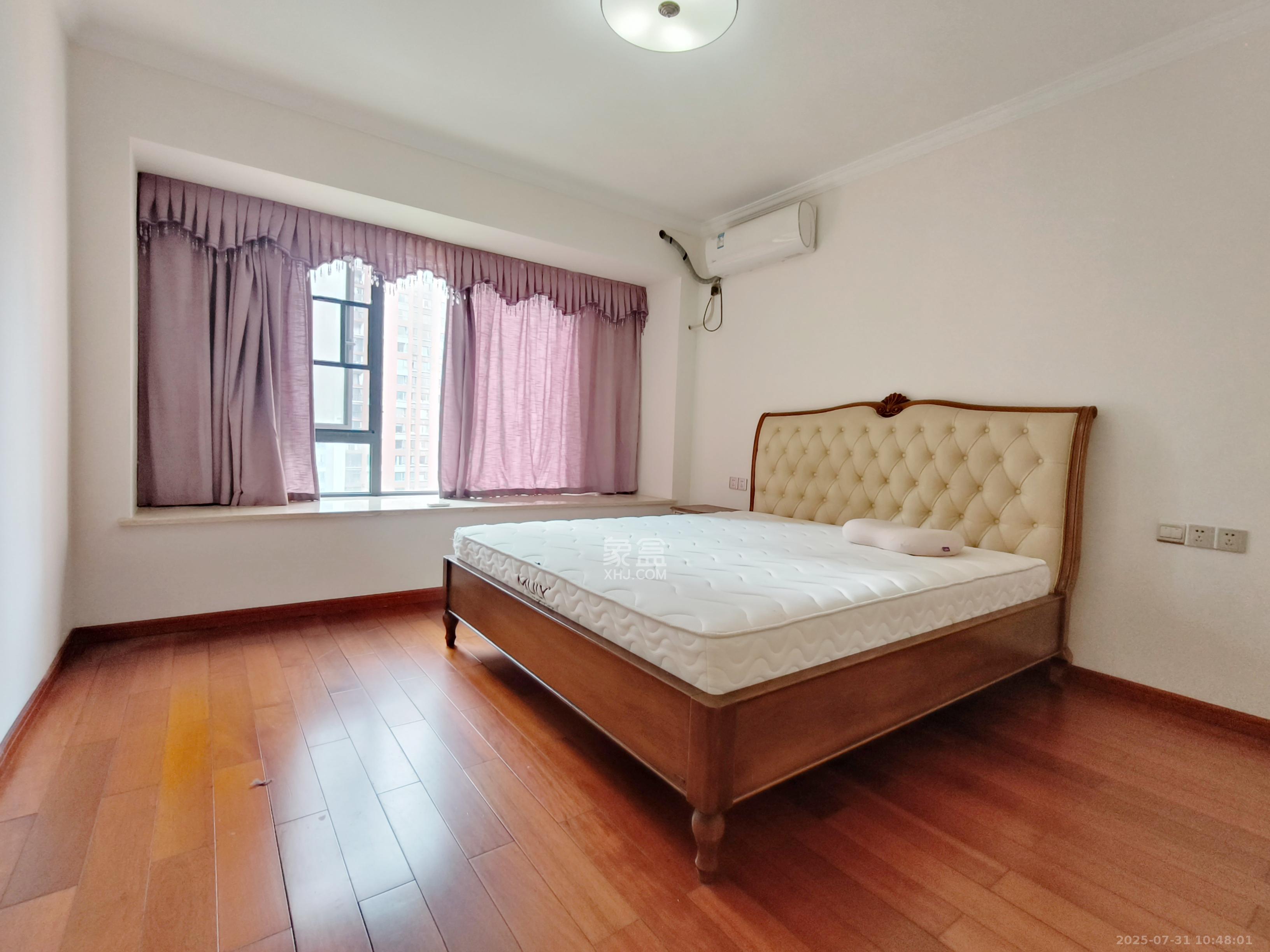 华润凤凰城二期 4室2厅2卫 4000.0元/月 华润凤凰城二期 4室2厅2卫 4000.0元/月室内图