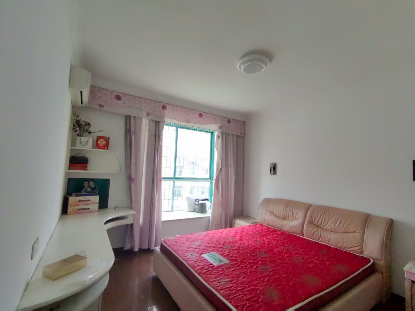 加州阳光小区（吉星阳光）  3室2厅2卫    1200.0元/月室内图