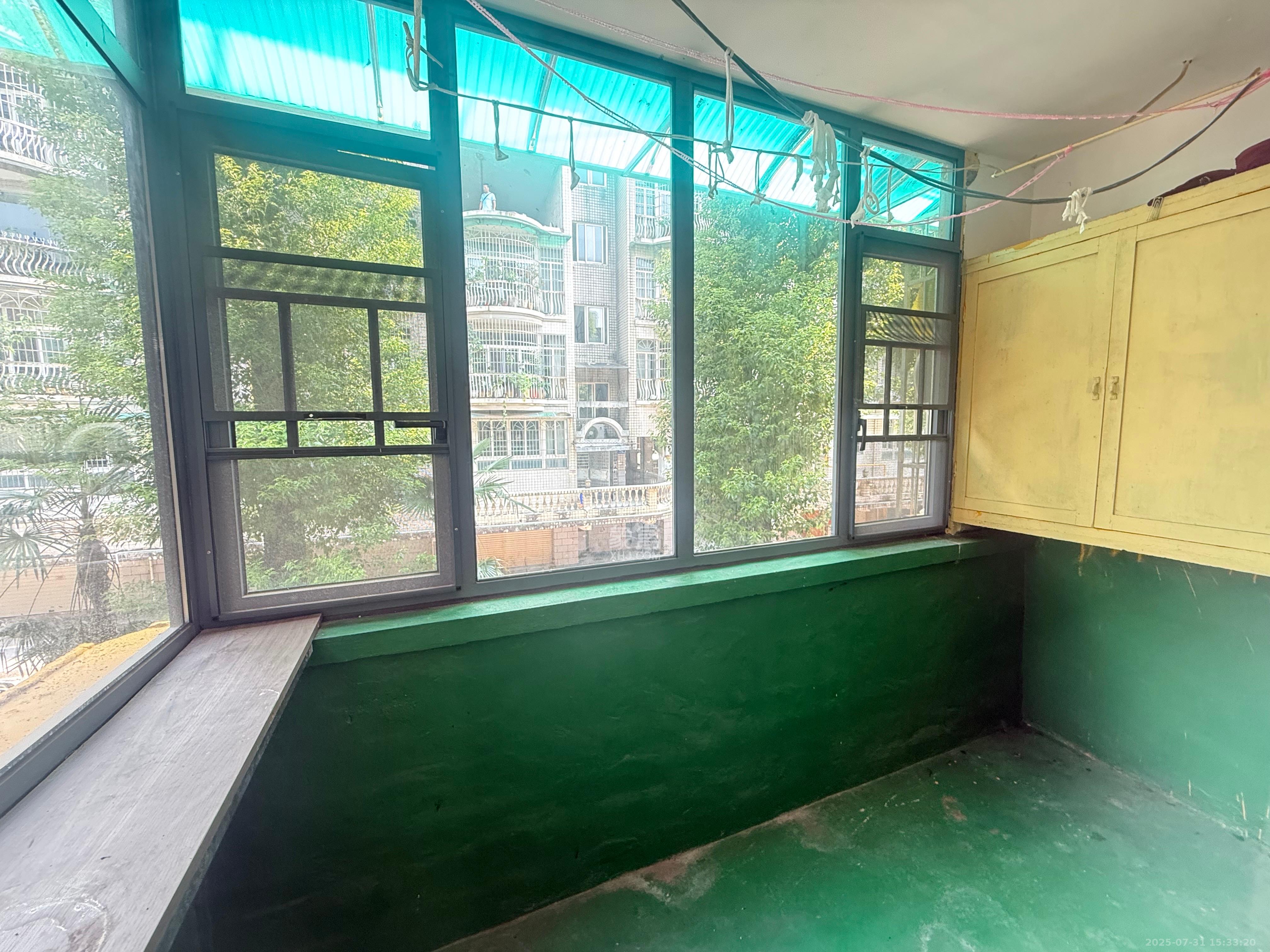 赤岗小区(一二三片) 3室1厅1卫 1200.0元/月 赤岗小区(一二三片) 3室1厅1卫 1200.0元/月室内图