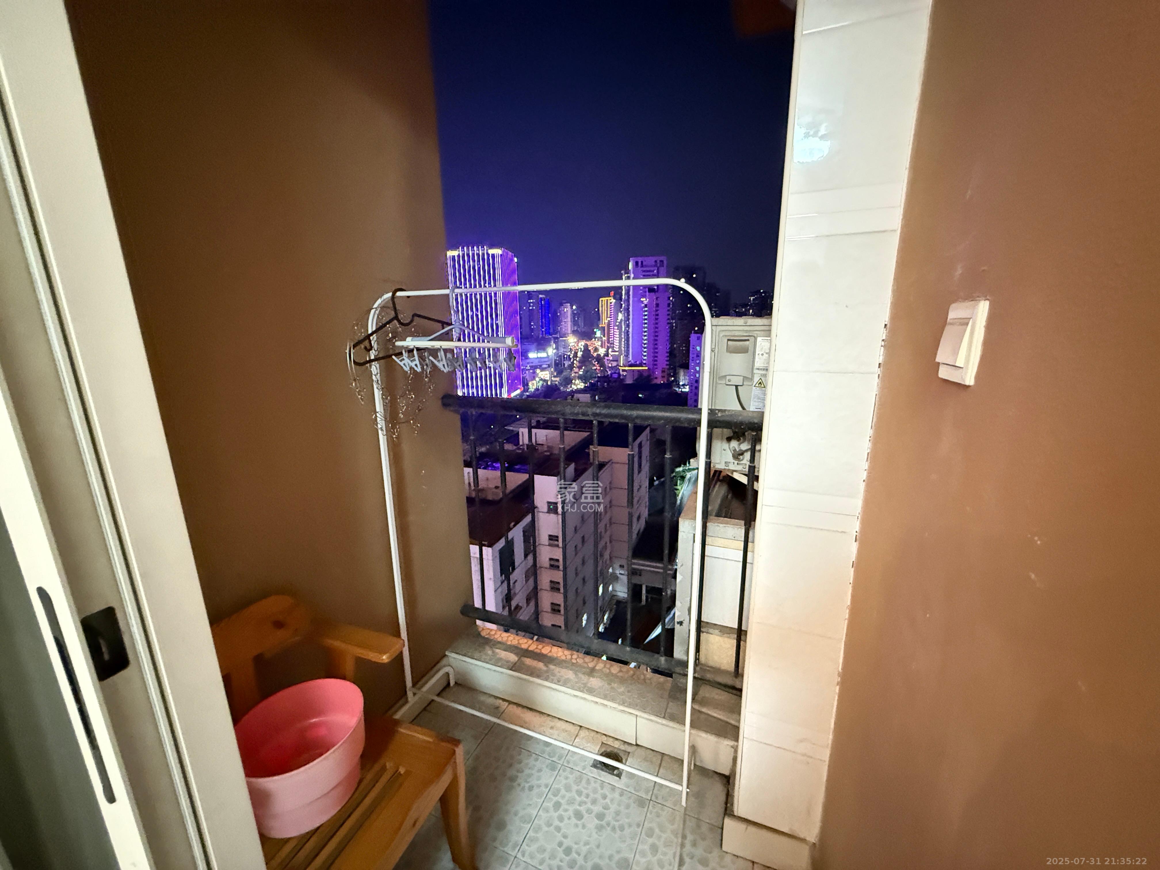 白沙晶城  1室1厅1卫   1800.00元/月室内图