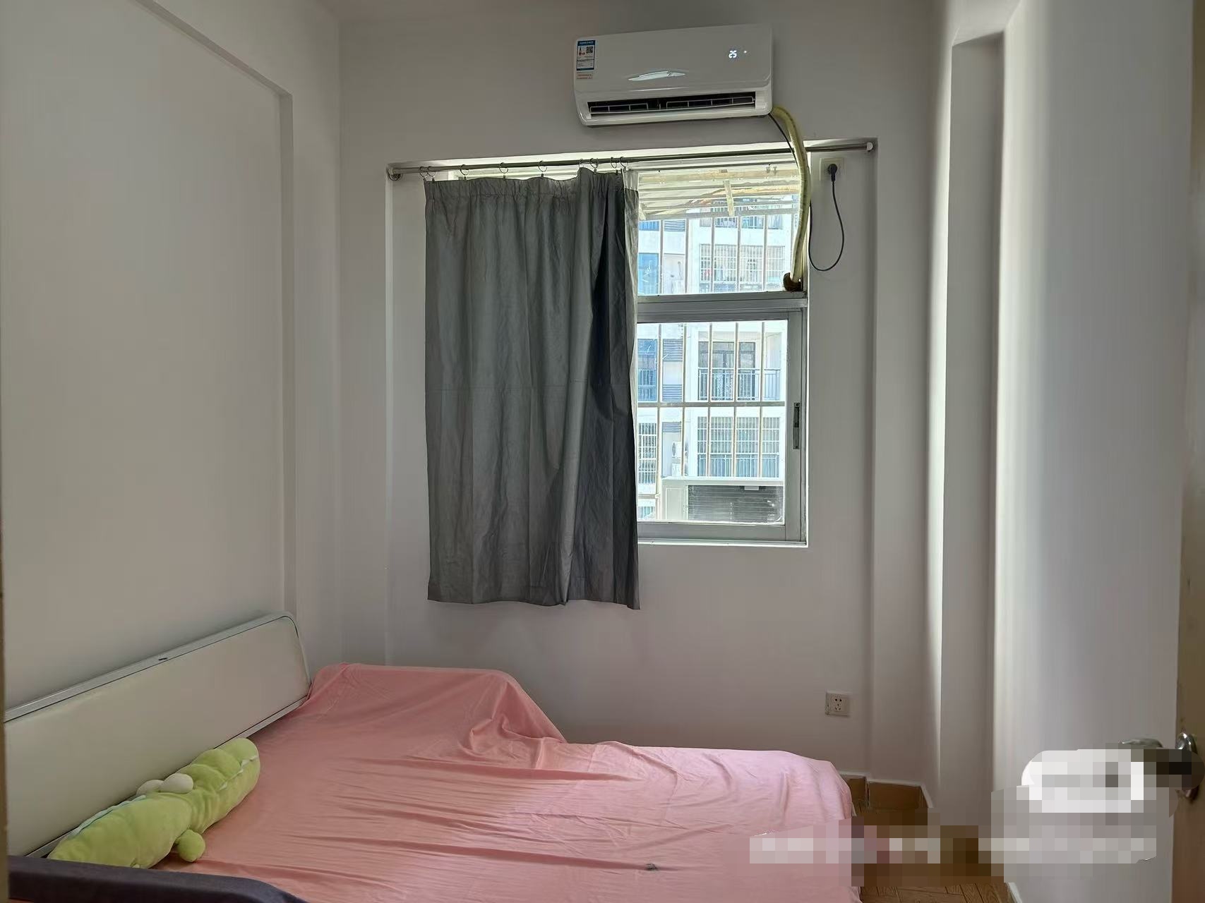 南航部队宿舍(南航小区) 3室2厅1卫 2300.0元/月 南航部队宿舍(南航小区) 3室2厅1卫 2300.0元/月室内图