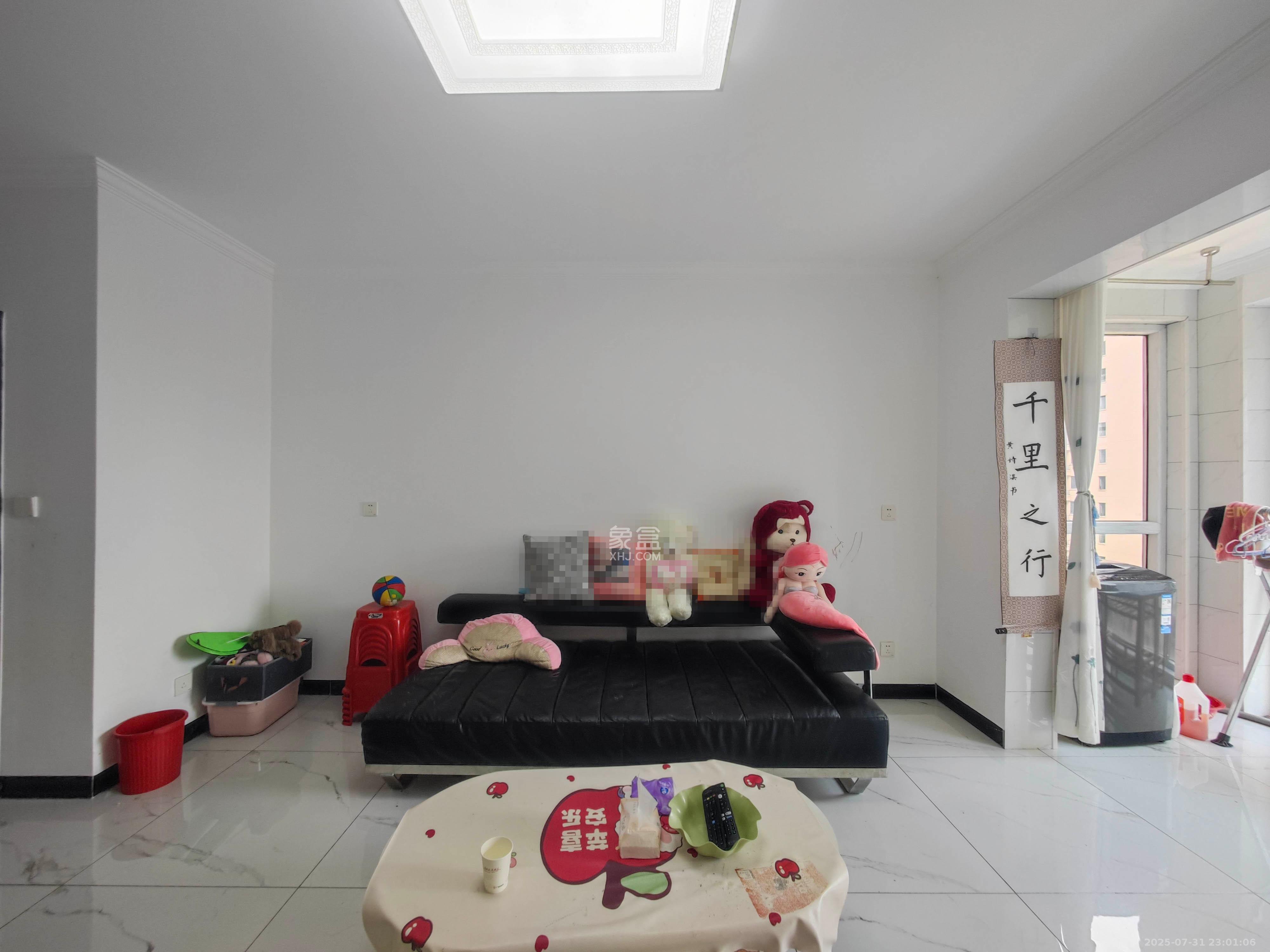 丽发新城 3室2厅1卫 63.8万 丽发新城 3室2厅1卫 63.8万客厅