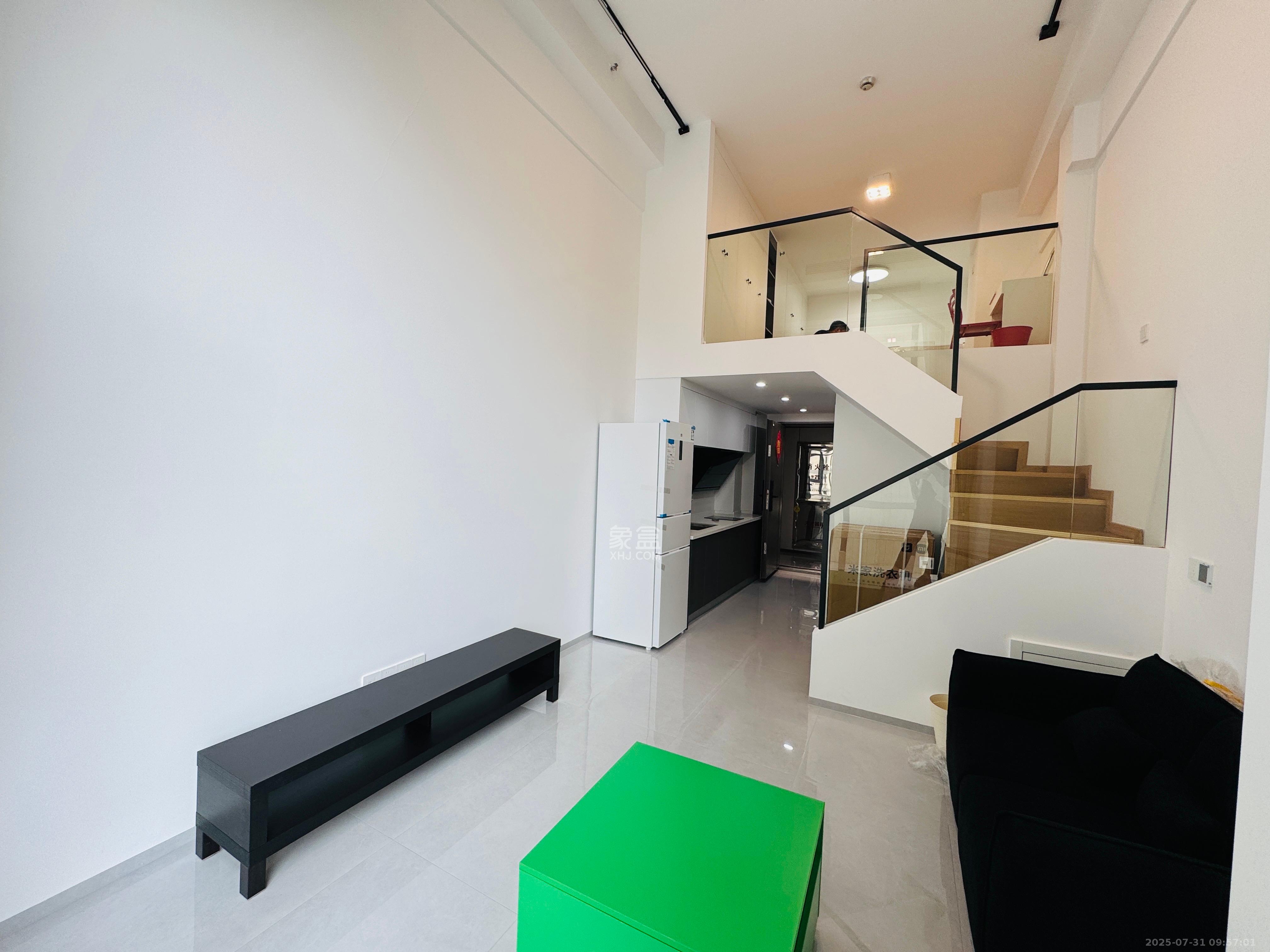 卓越中寰 1室1厅1卫 2700.0元/月 卓越中寰 1室1厅1卫 2700.0元/月室内图