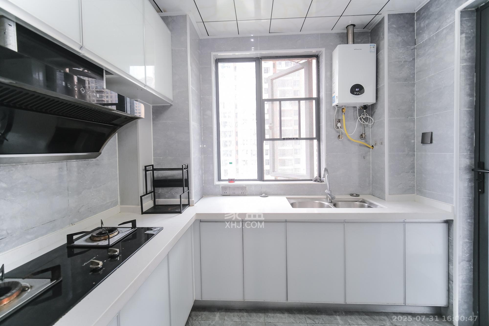 永宏万家里  3室2厅2卫    106.8万厨房