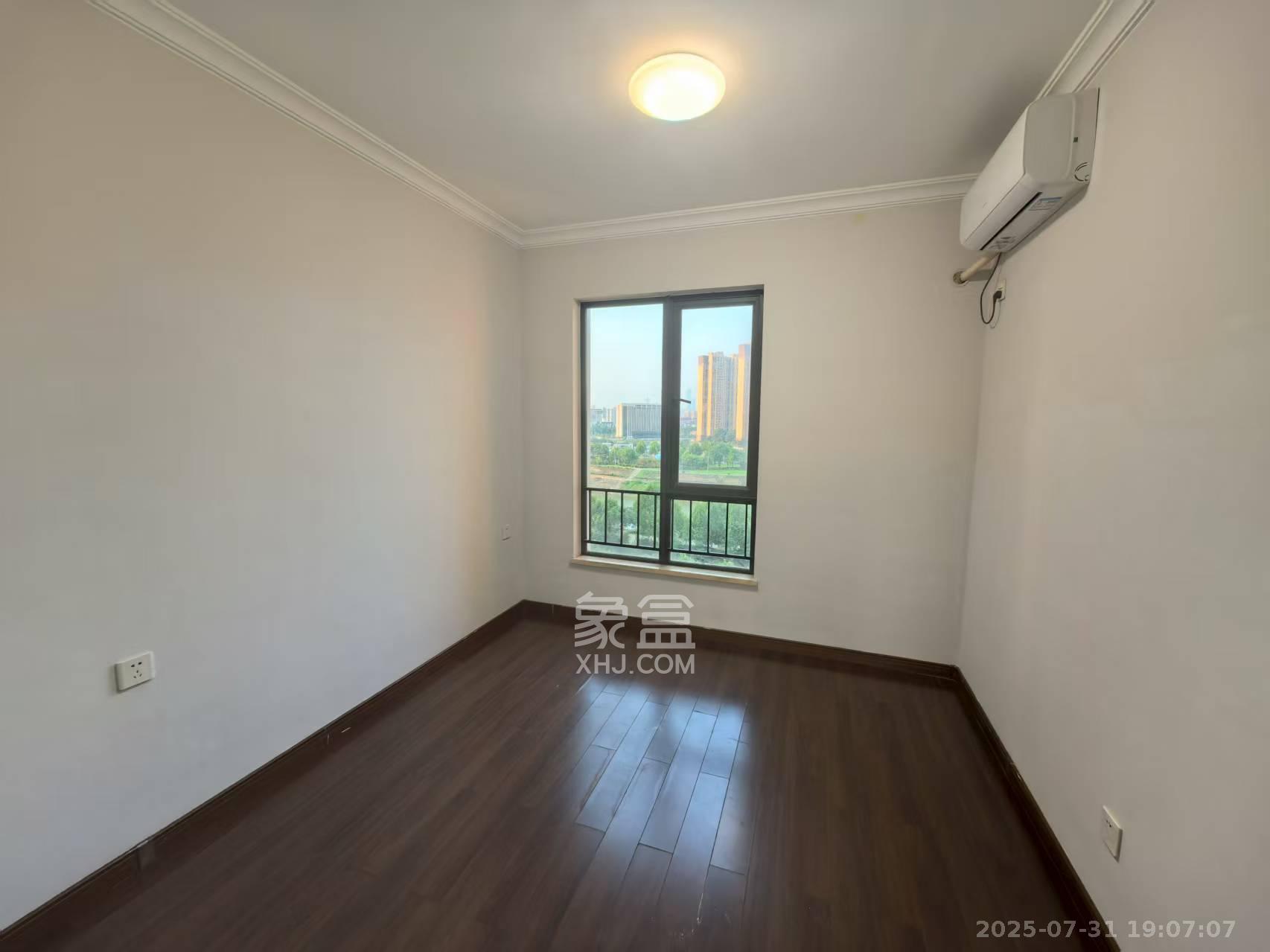 万科白鹭郡 4室2厅2卫 3100.0元/月 万科白鹭郡 4室2厅2卫 3100.0元/月室内图