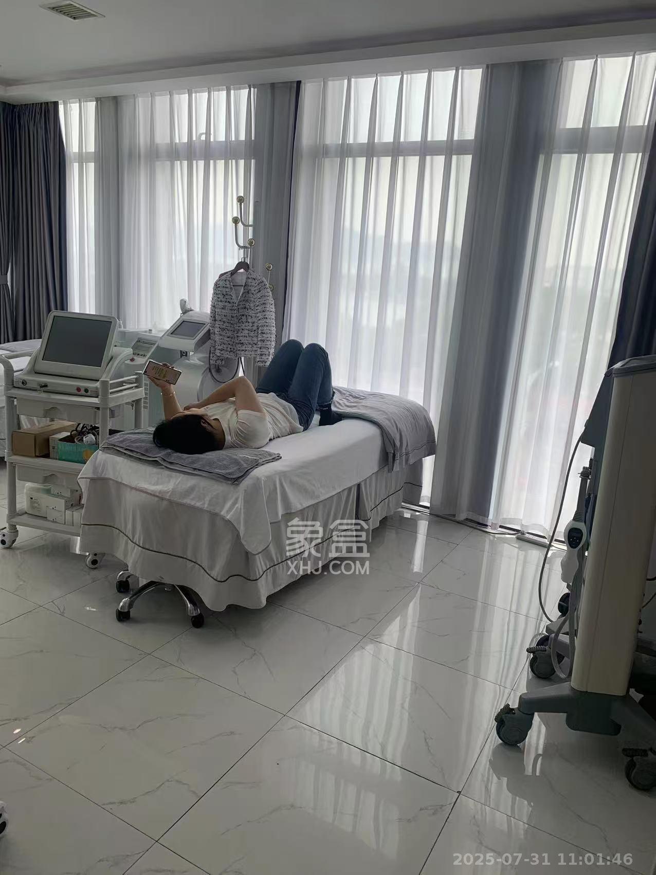 万达广场   224.42㎡      12000.0元/月室内图