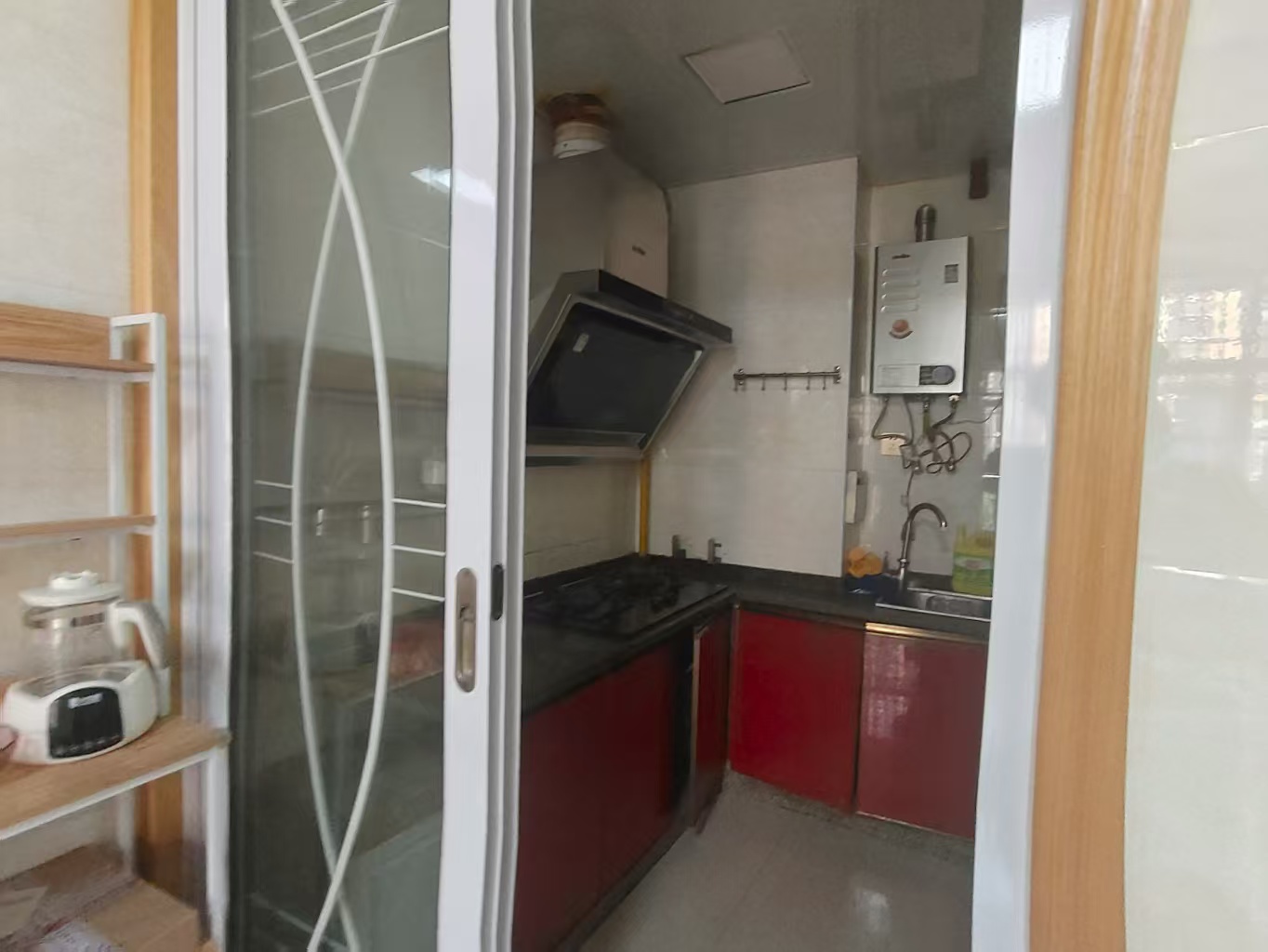 香格里拉  1室1厅1卫    1000.0元/月 香格里拉  1室1厅1卫    1000.0元/月室内图