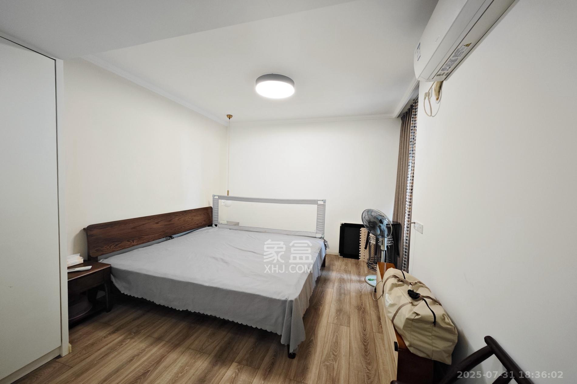 建发中央悦府  3室2厅2卫    126.0万卧室