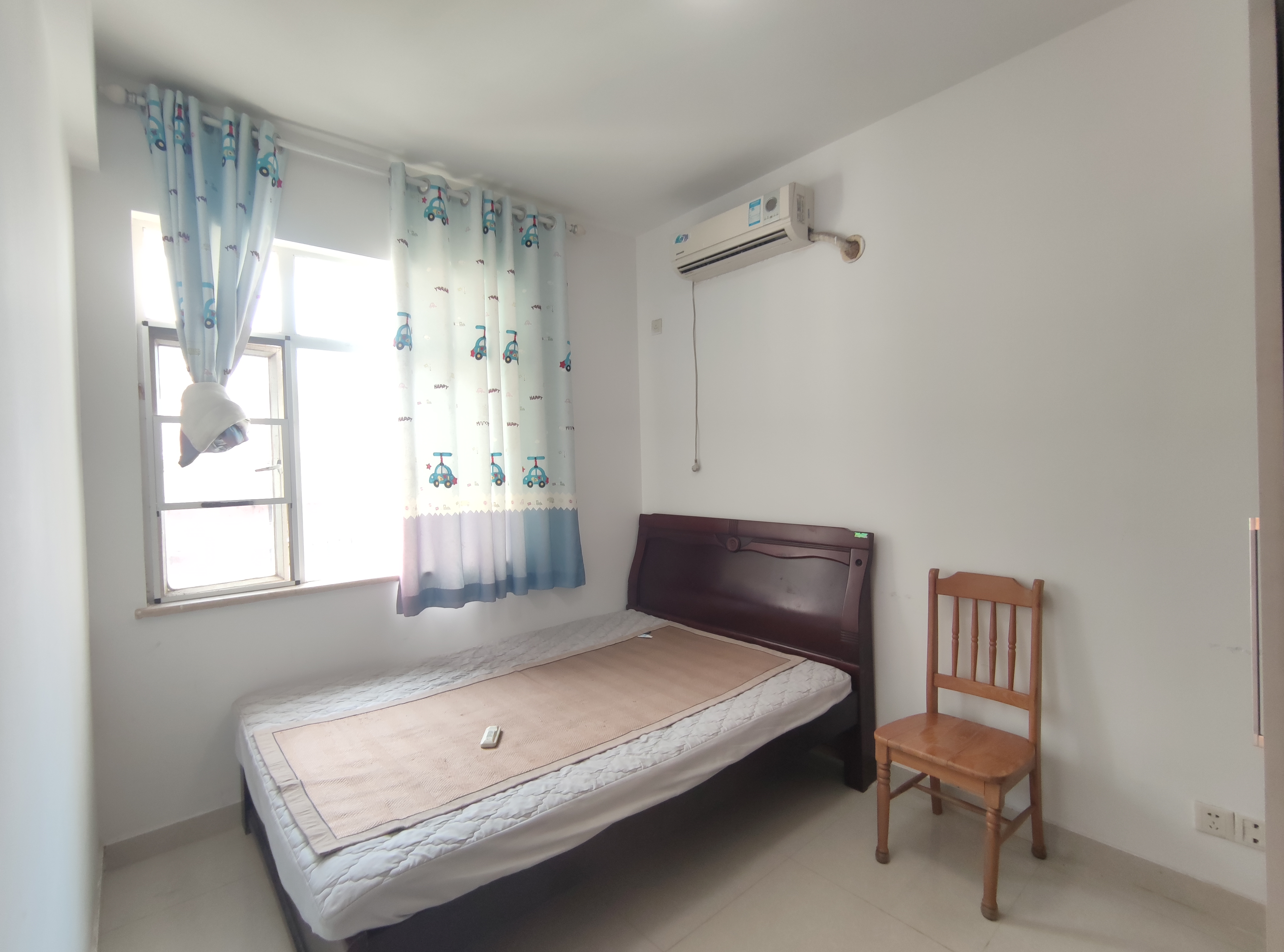 伊甸家园  3室2厅2卫   2600.00元/月室内图