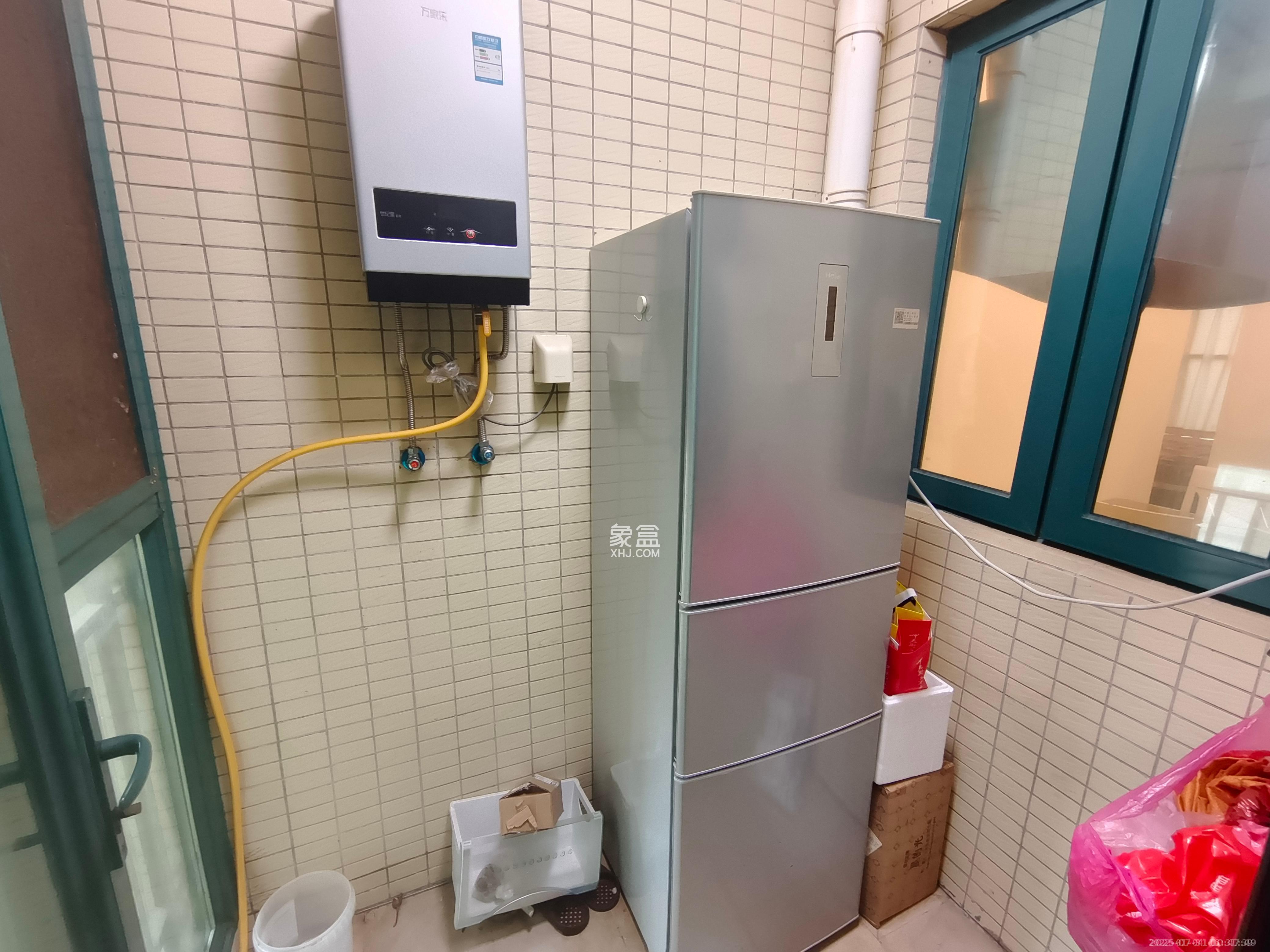 恒大华府  3室2厅1卫   2300.00元/月室内图
