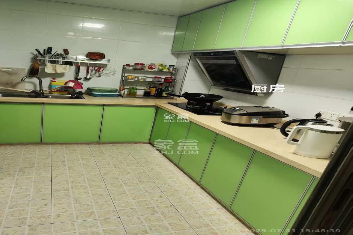 深业睿城 3室2厅2卫 2480.0元/月 深业睿城 3室2厅2卫 2480.0元/月室内图