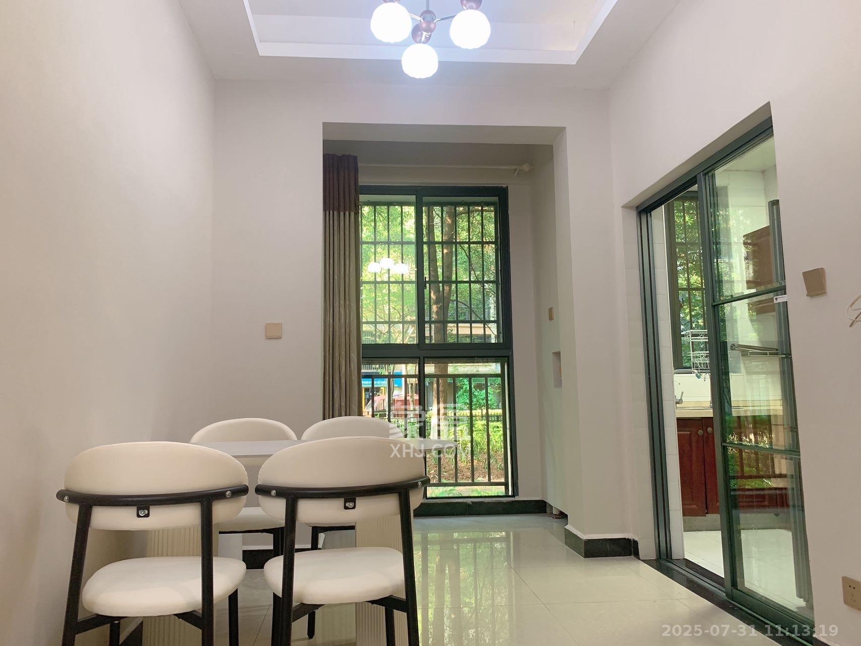 保利麓谷林语A区 3室2厅1卫 2800.0元/月 保利麓谷林语A区 3室2厅1卫 2800.0元/月室内图