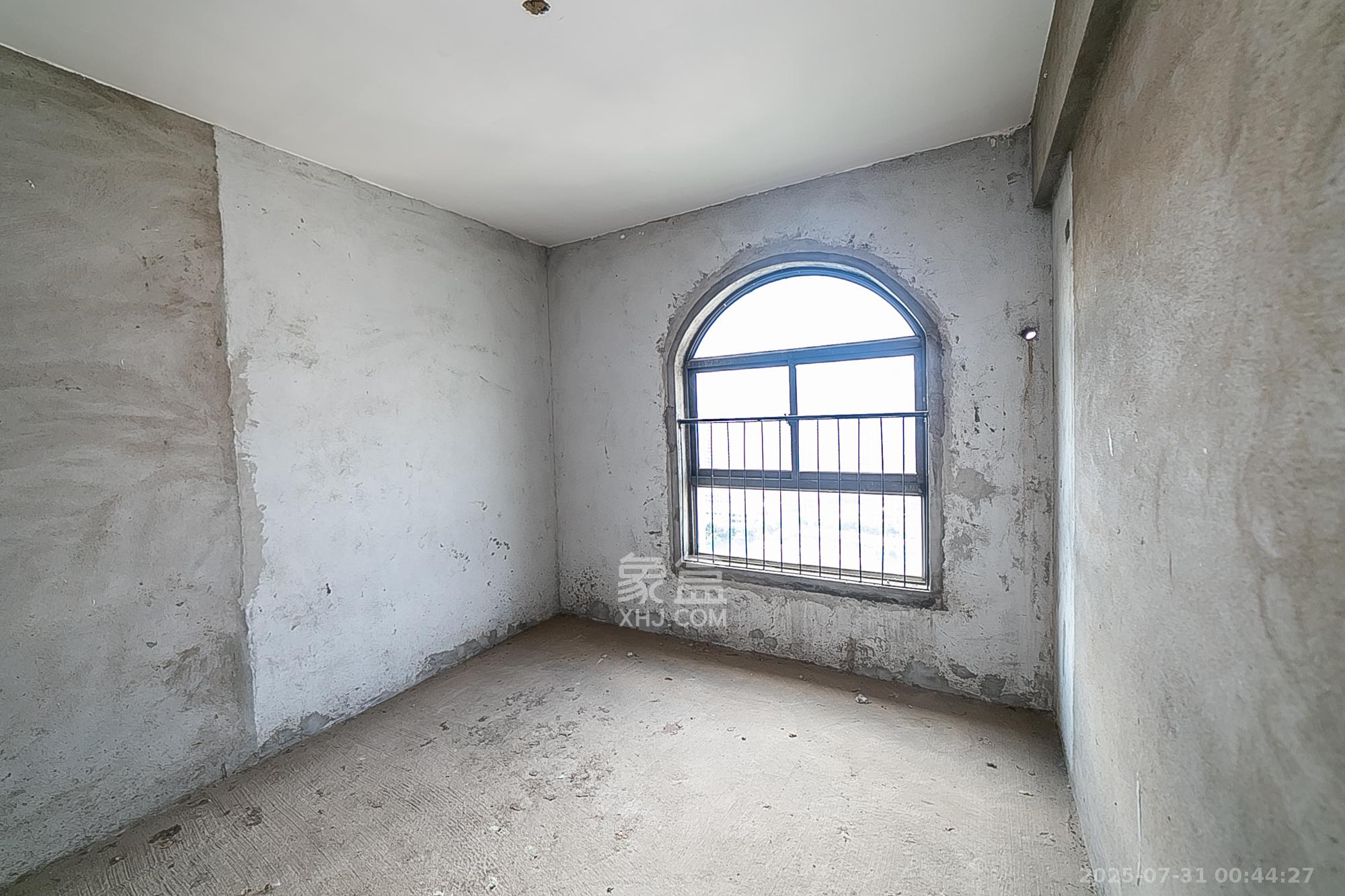 钱隆樽品(一、二、三期)  4室2厅2卫    145.0万 钱隆樽品(一、二、三期)  4室2厅2卫    145.0万卧室