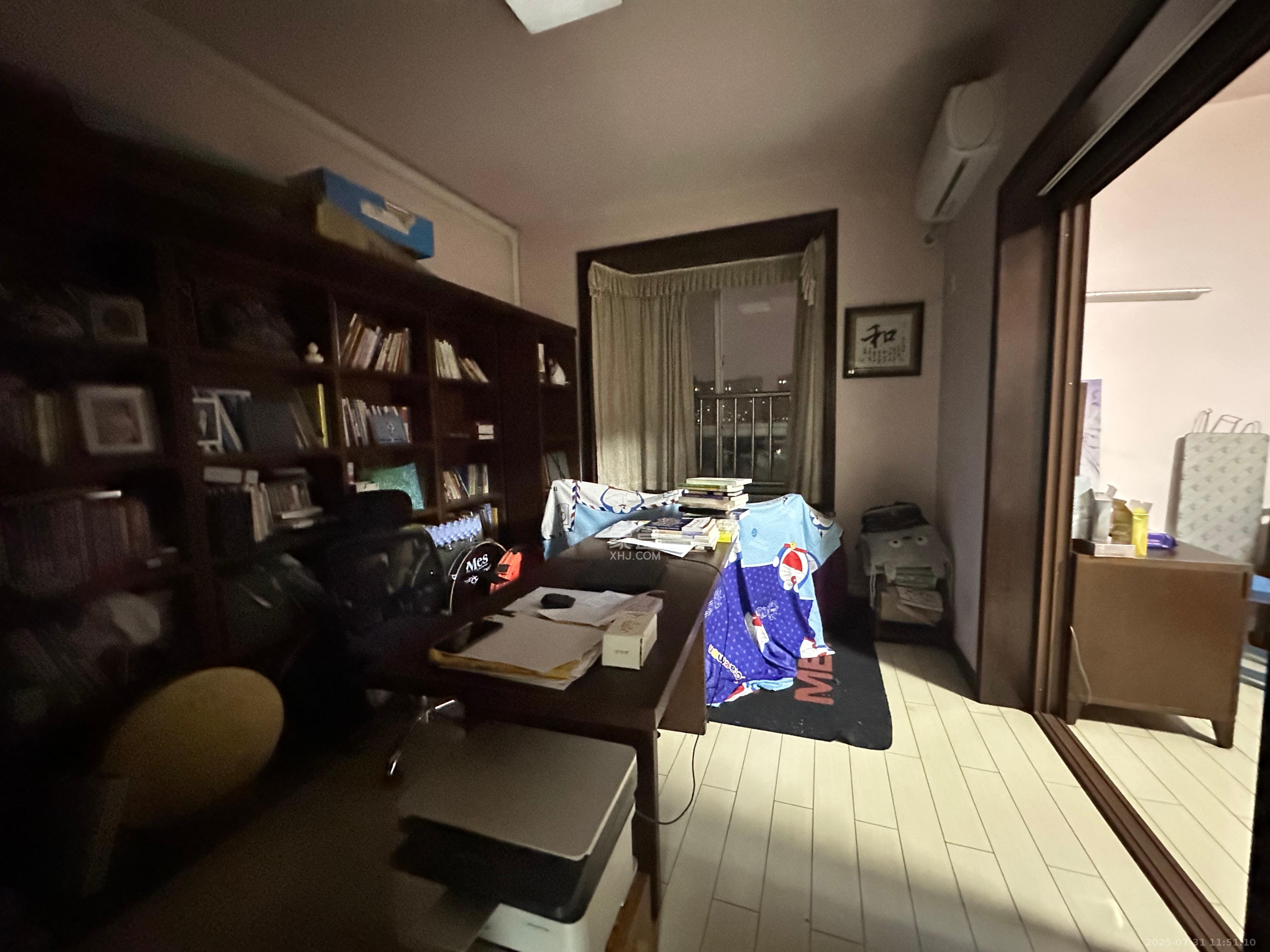 科大佳园南苑  4室2厅2卫    3600.0元/月室内图