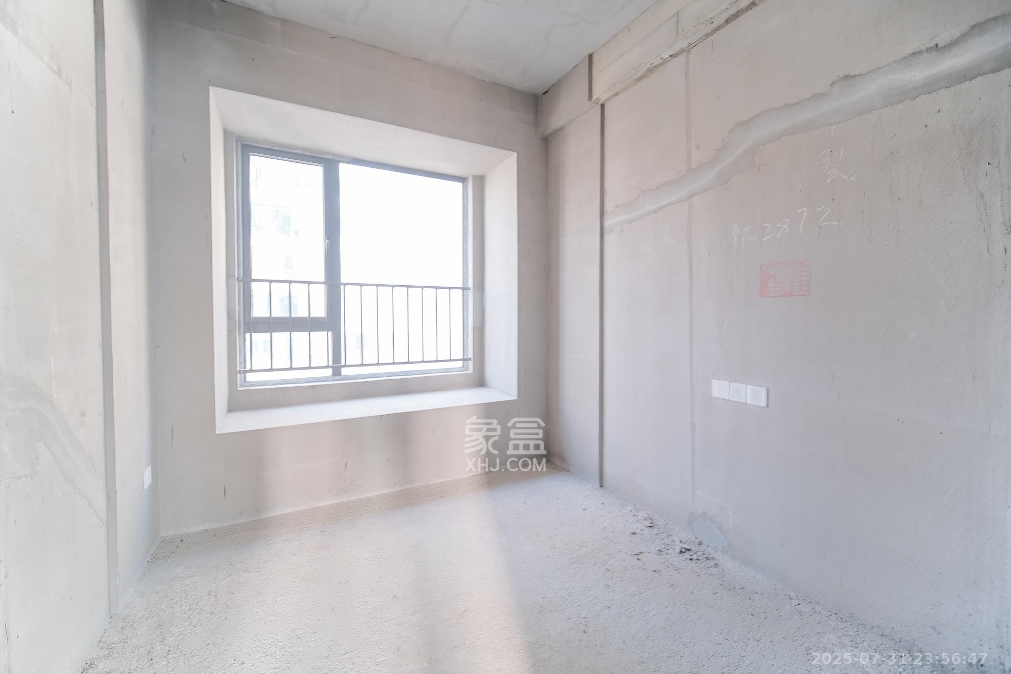 和顺府  4室2厅2卫    120.0万 和顺府  4室2厅2卫    120.0万卧室