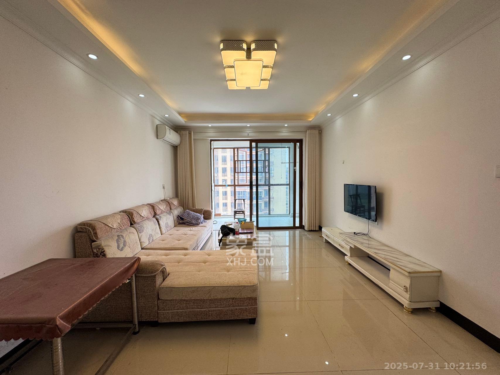 万里时代 3室2厅1卫 2800.0元/月 万里时代 3室2厅1卫 2800.0元/月室内图