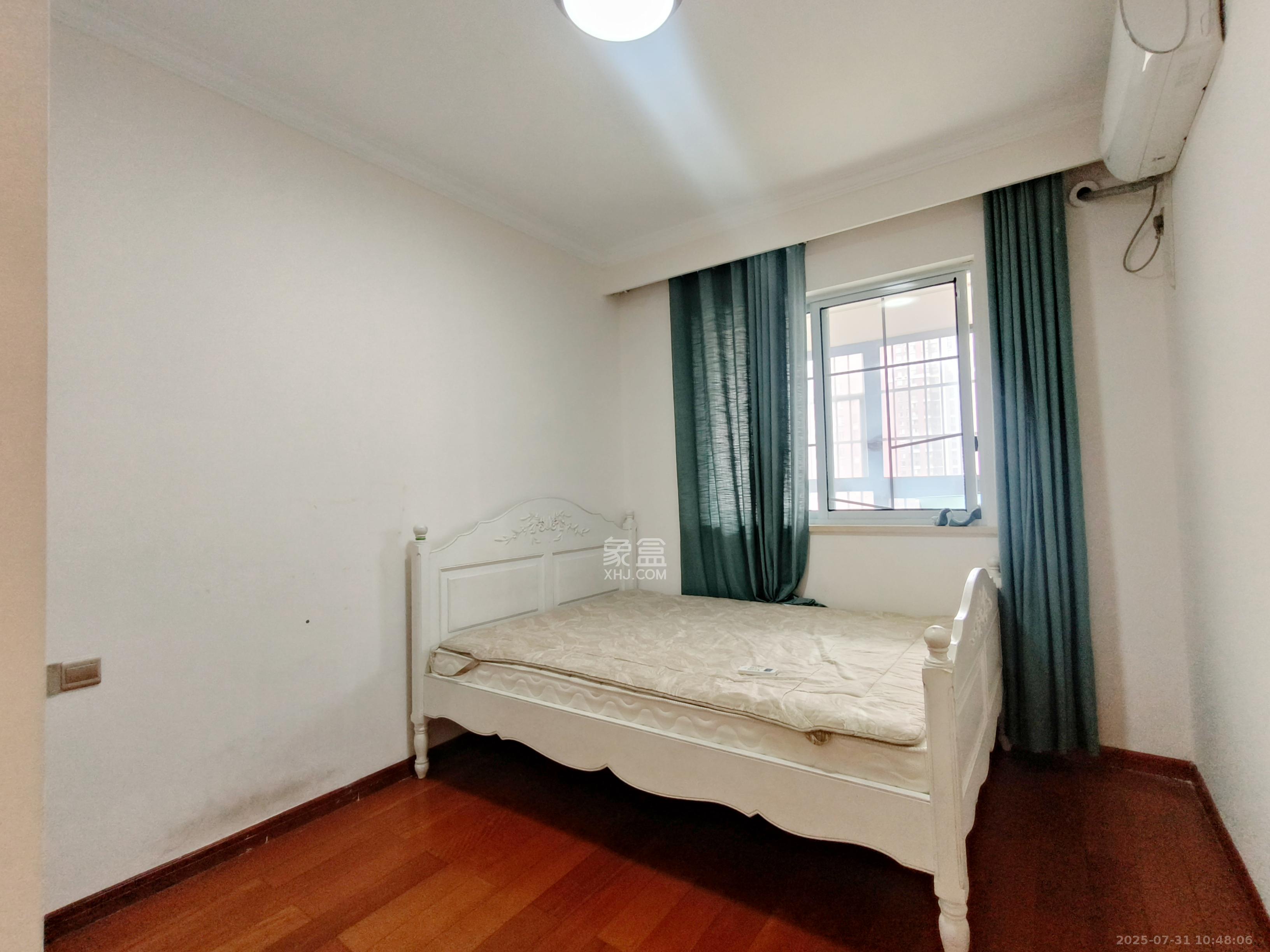 华润凤凰城二期 4室2厅2卫 4000.0元/月 华润凤凰城二期 4室2厅2卫 4000.0元/月室内图